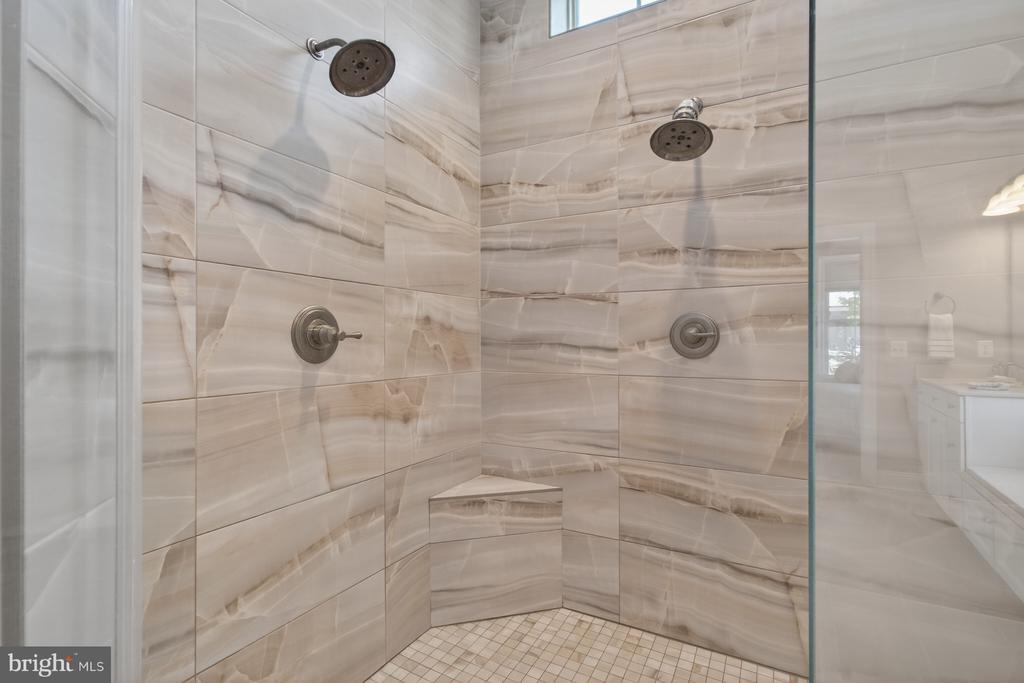29390 SPY GLASS LANE