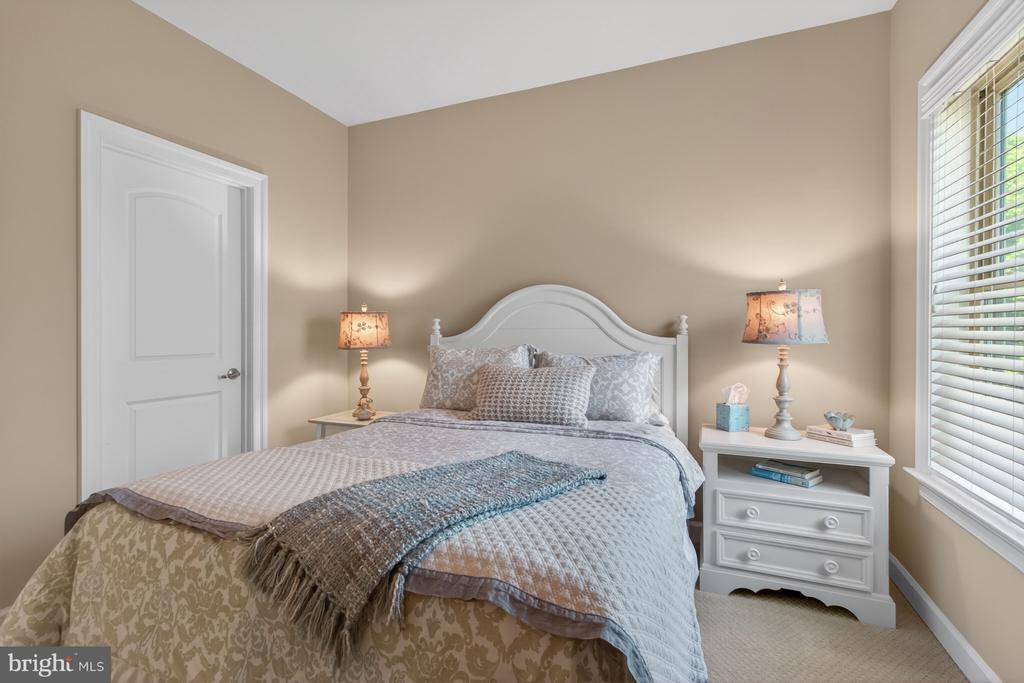 29390 SPY GLASS LANE