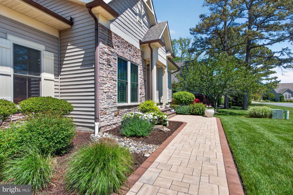 29390 SPY GLASS LANE
