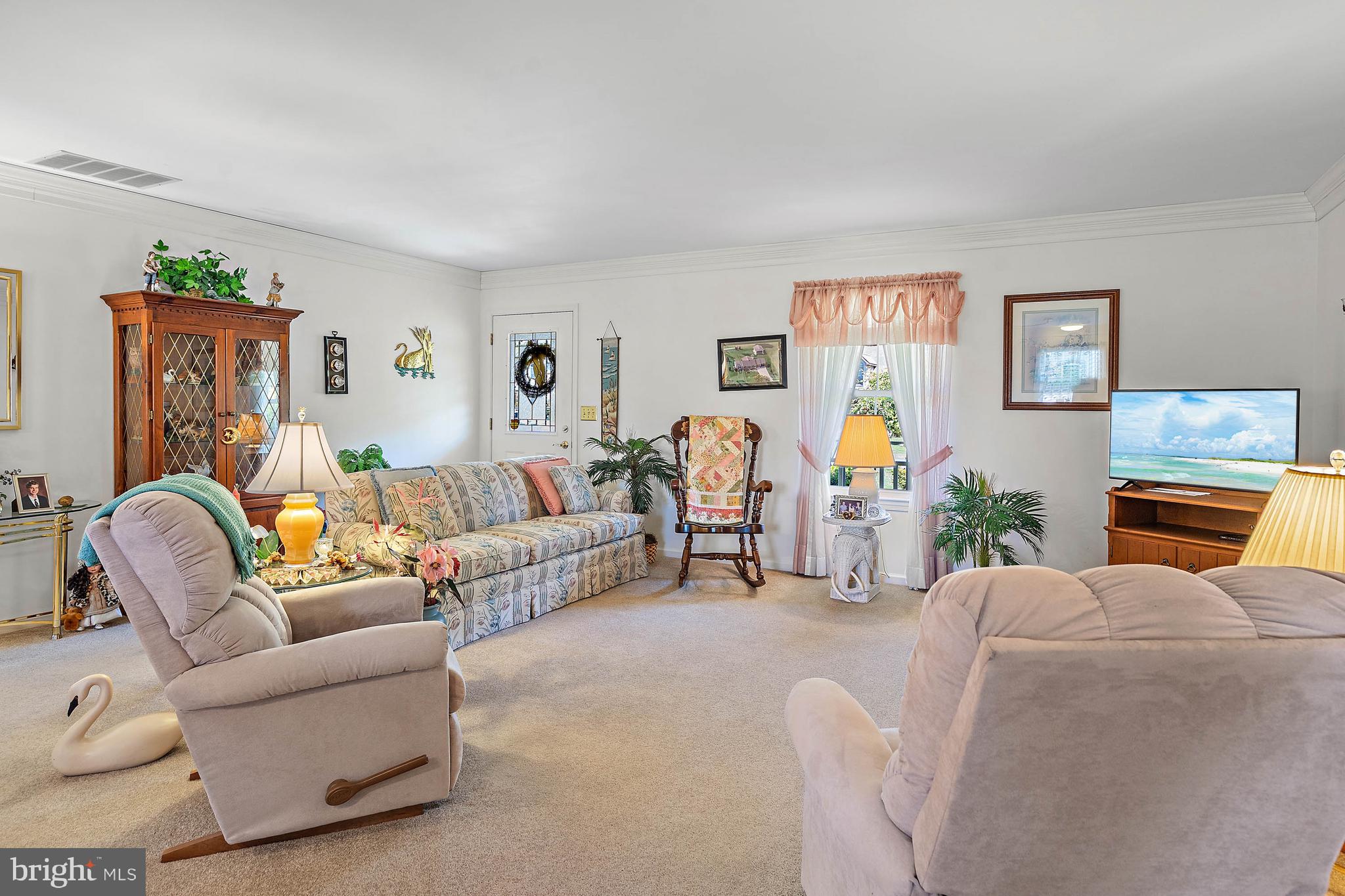 458 WOODSIDE ROAD