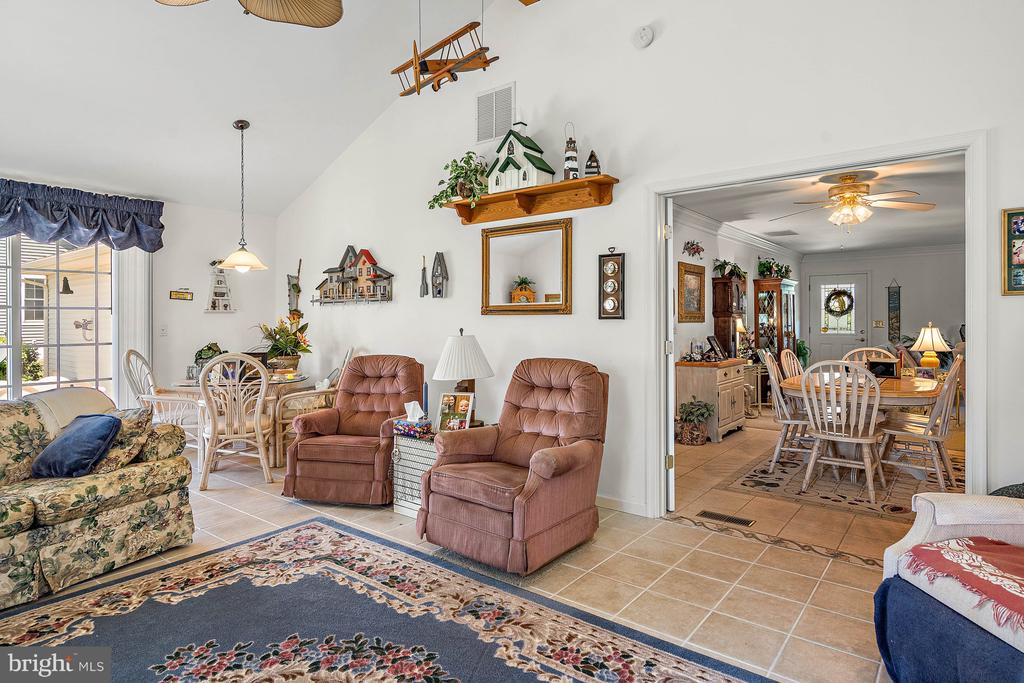 458 WOODSIDE ROAD