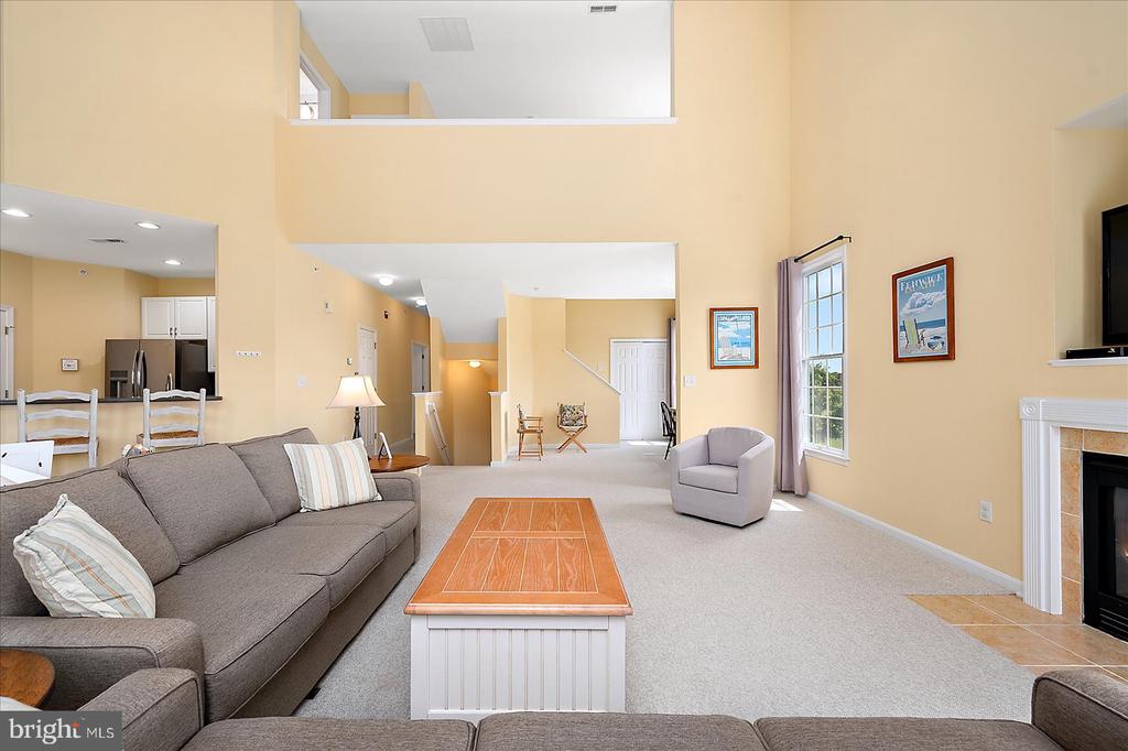 132 OCTOBER GLORY AVENUE Unit: B