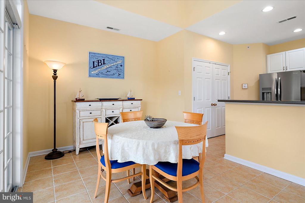 132 OCTOBER GLORY AVENUE Unit: B