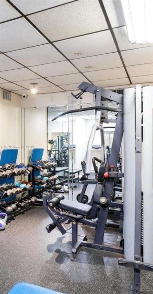 2450 NE 135th St # 401