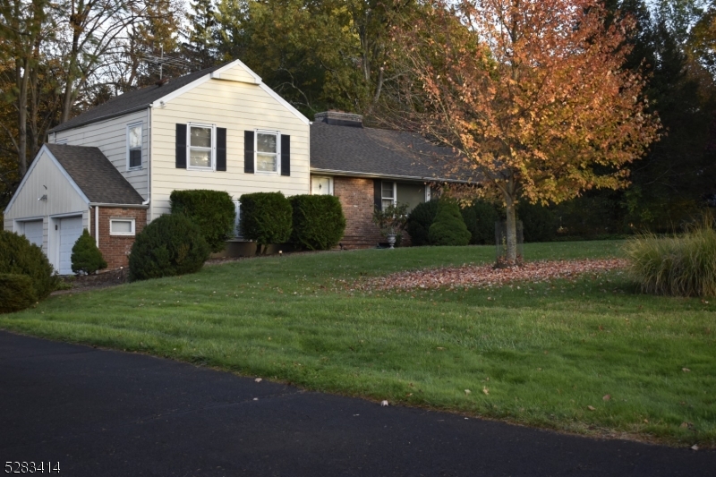 47 E Rayburn Rd