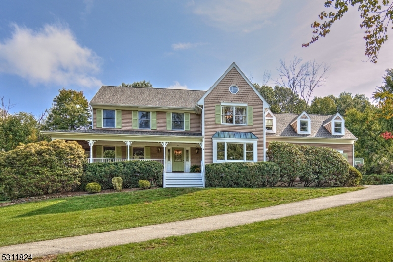 40 Knollcroft Rd