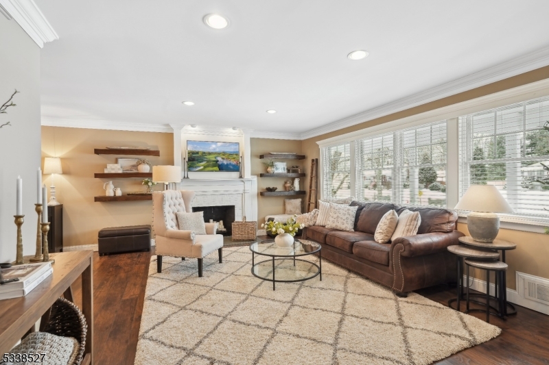 9 Juniper Dr