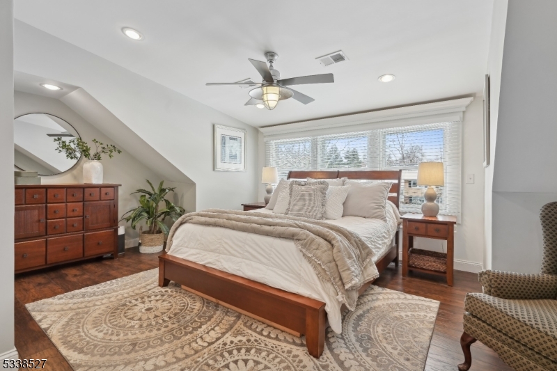 9 Juniper Dr