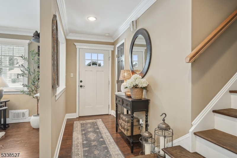 9 Juniper Dr