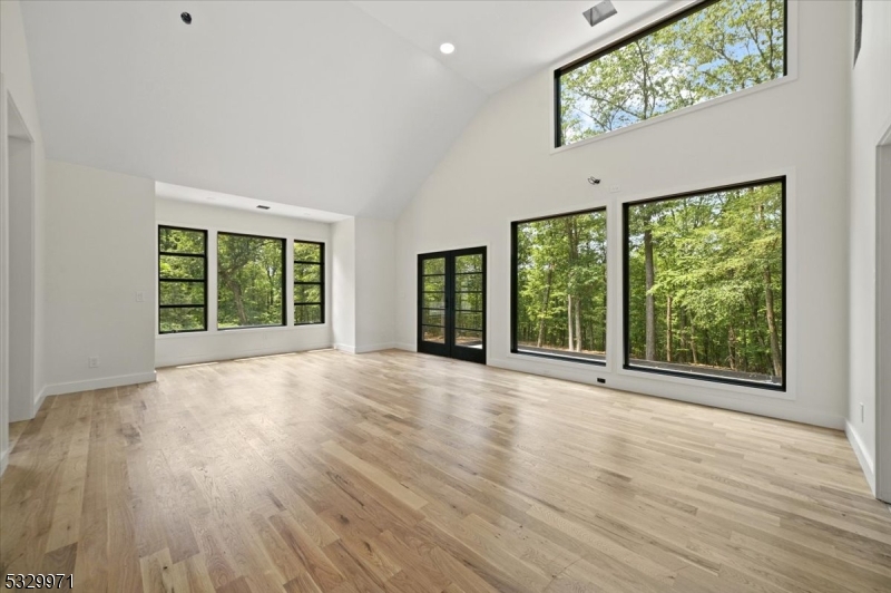 136-2 Mount Harmony Rd