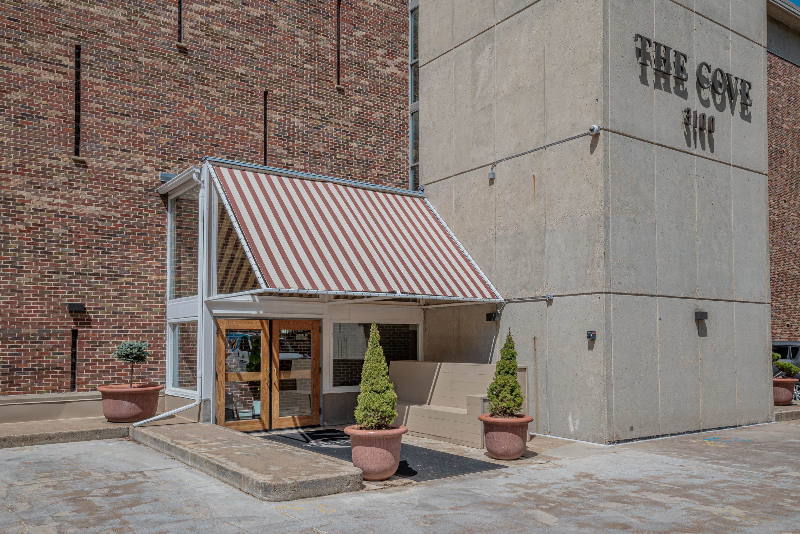3100 Lake Mendota Drive Unit: 504