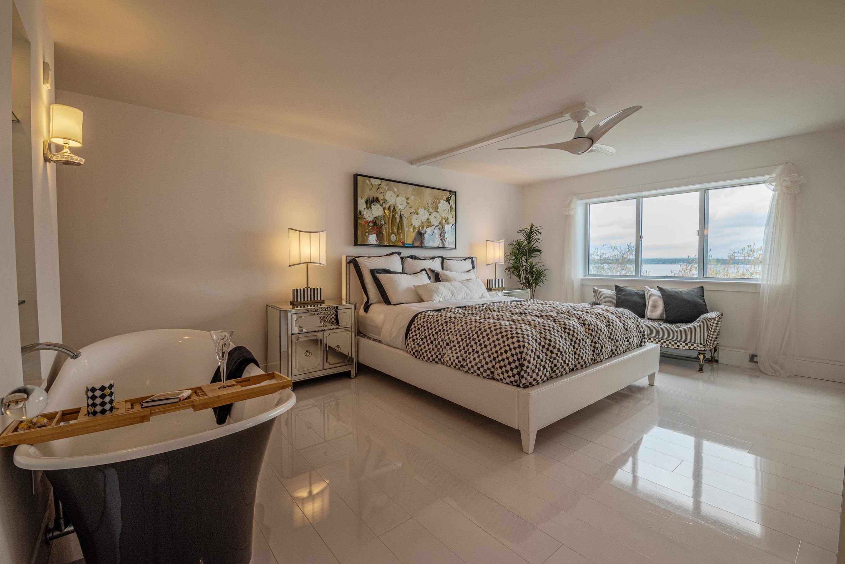 3100 Lake Mendota Drive Unit: 504