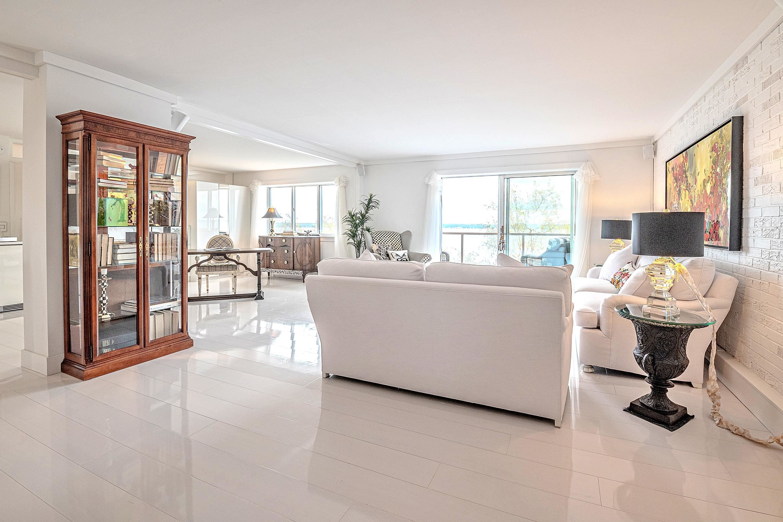 3100 Lake Mendota Drive Unit: 504