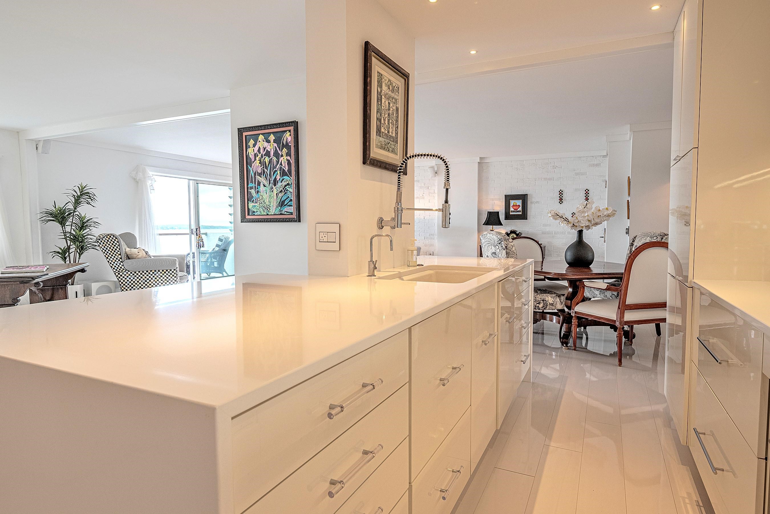 3100 Lake Mendota Drive Unit: 504