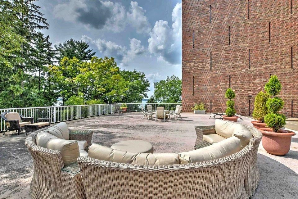 3100 Lake Mendota Drive Unit: 504