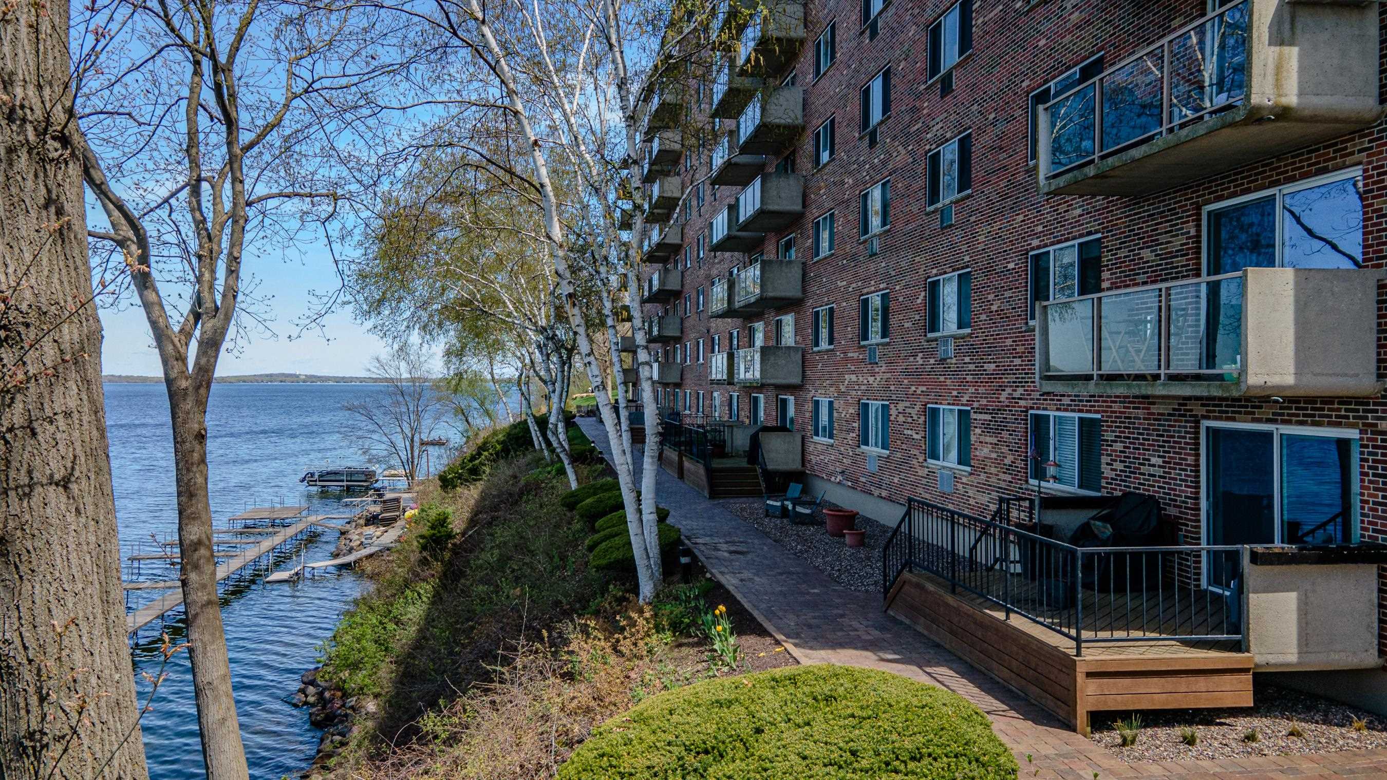 3100 Lake Mendota Drive Unit: 504
