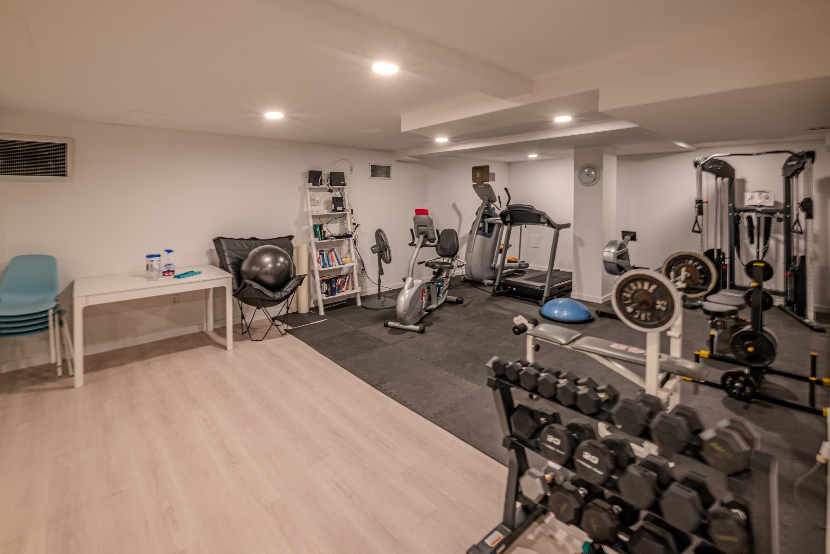3100 Lake Mendota Drive Unit: 504