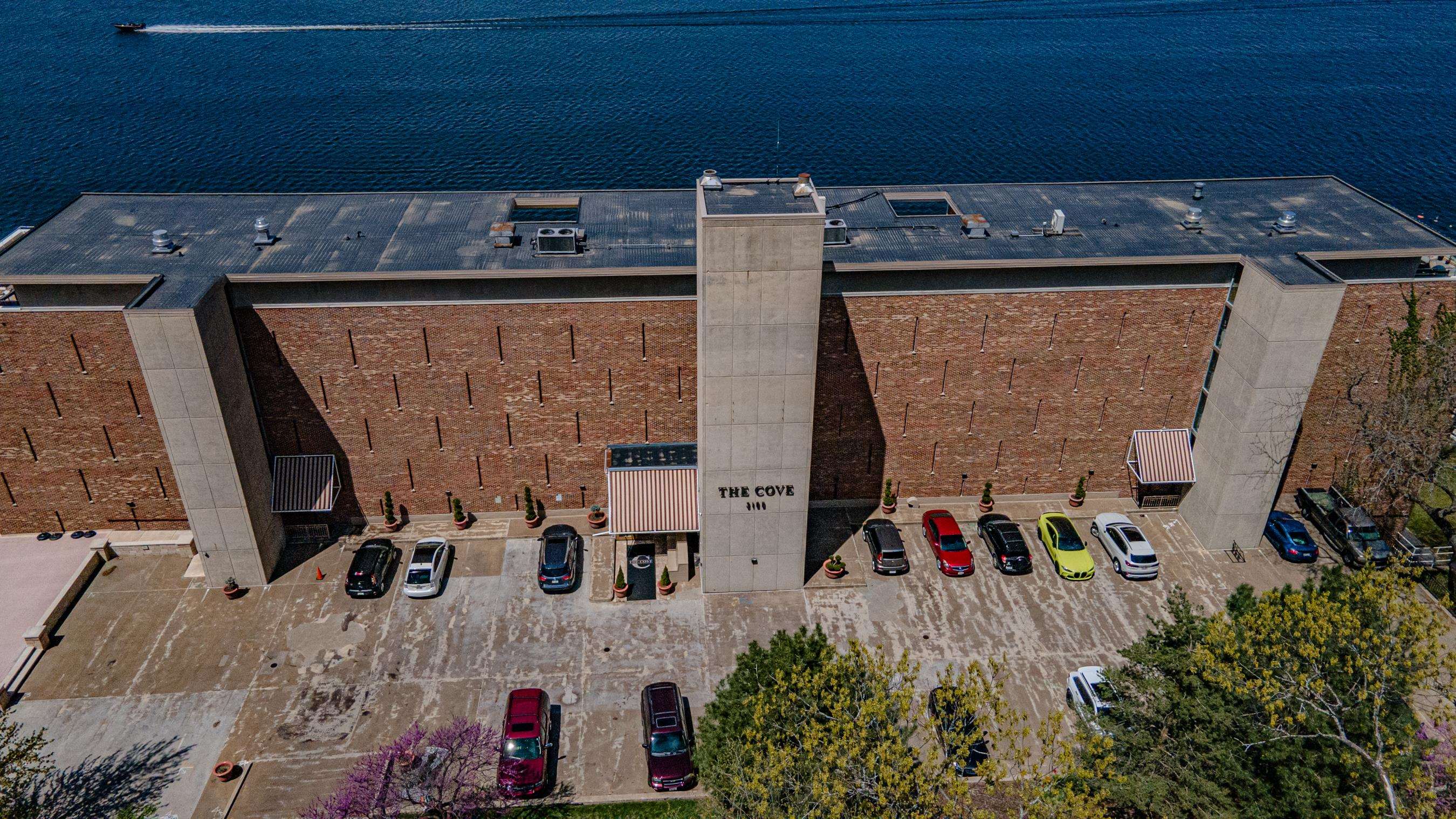 3100 Lake Mendota Drive Unit: 504