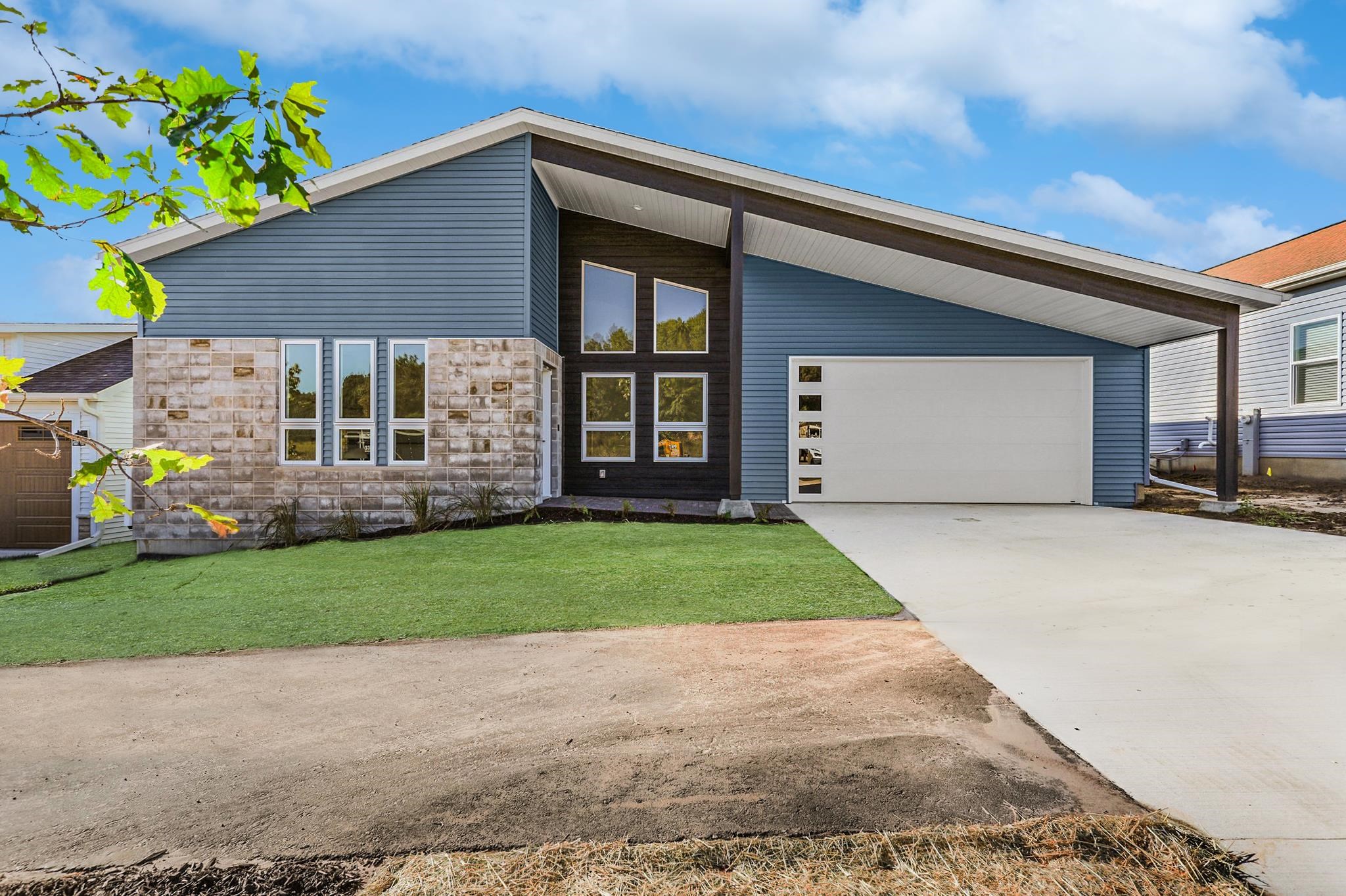 111 Lupine Avenue