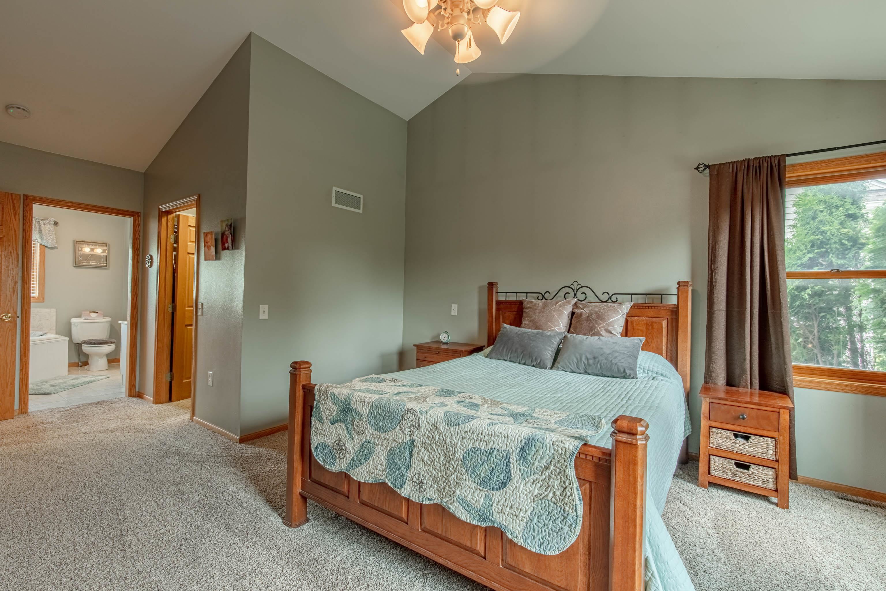 1121 Bluebird Trail