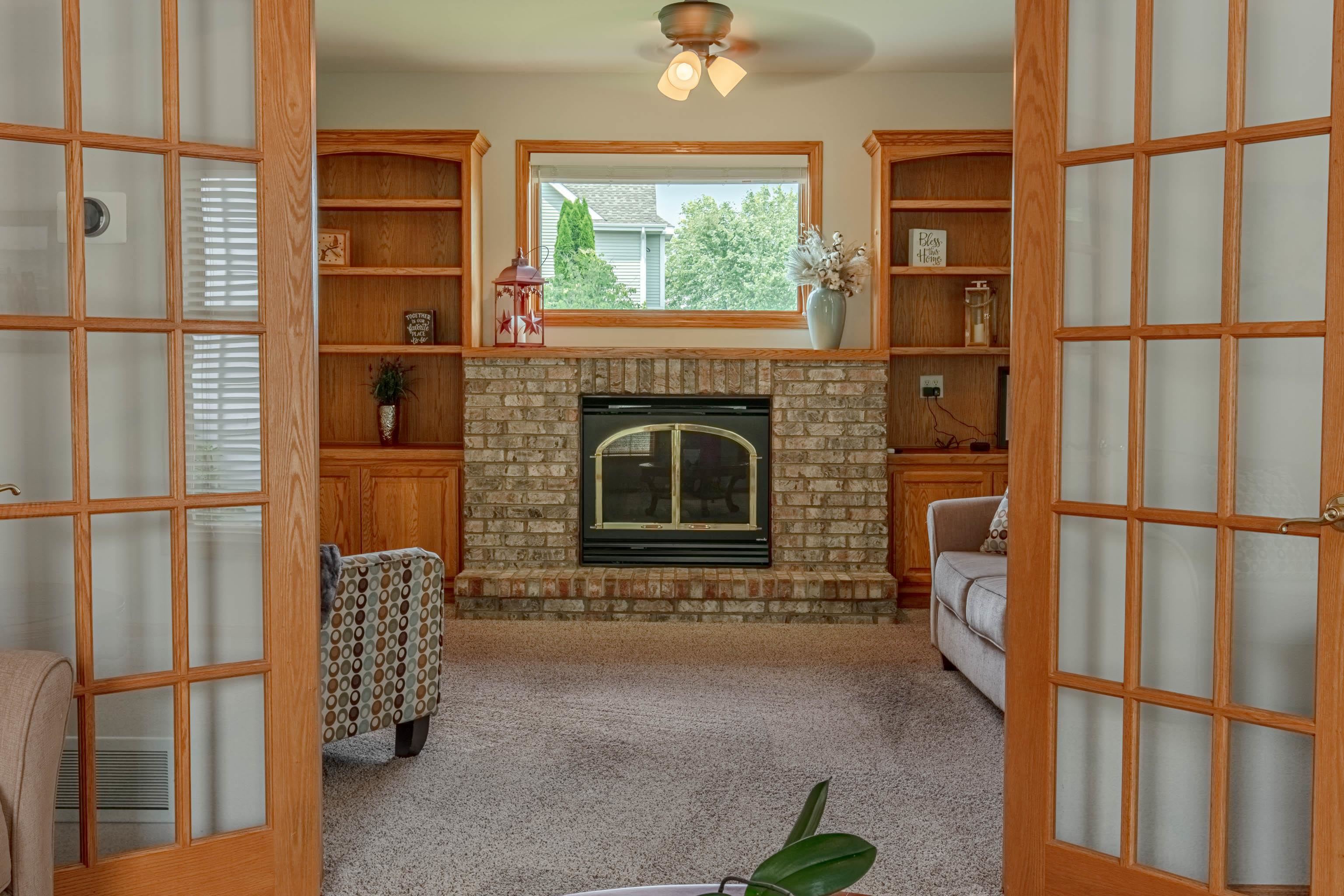 1121 Bluebird Trail