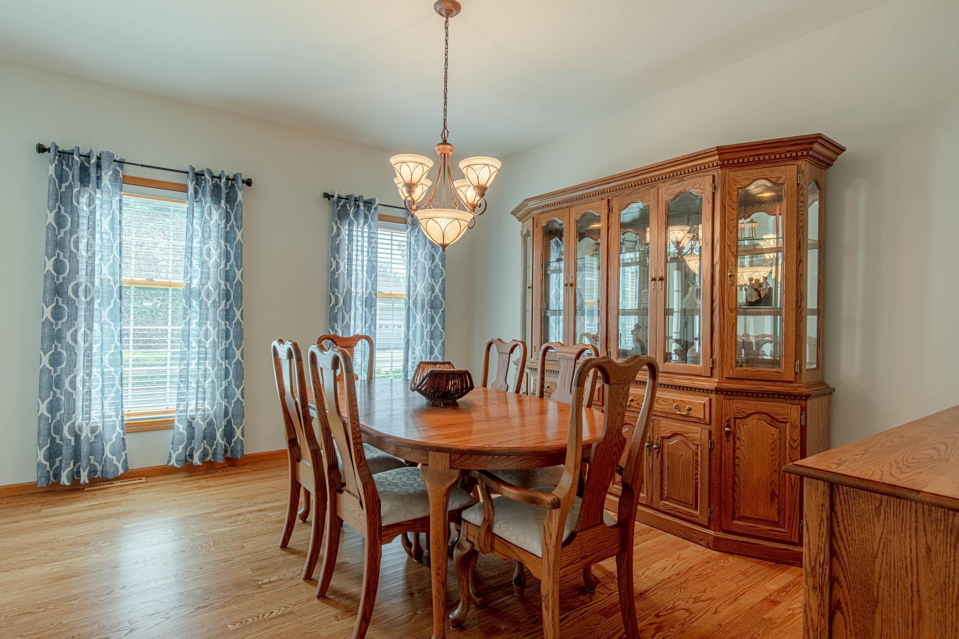 1121 Bluebird Trail