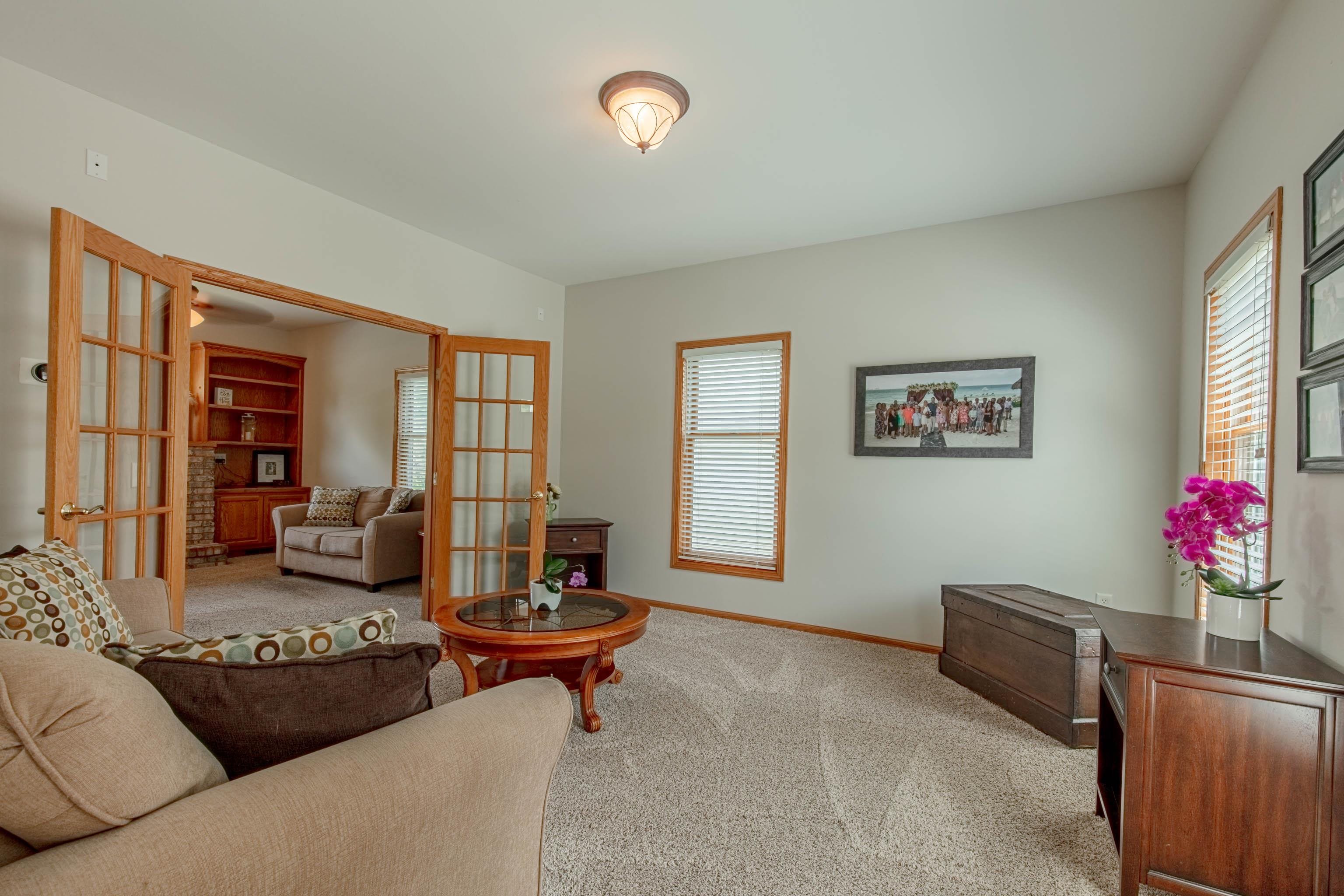 1121 Bluebird Trail