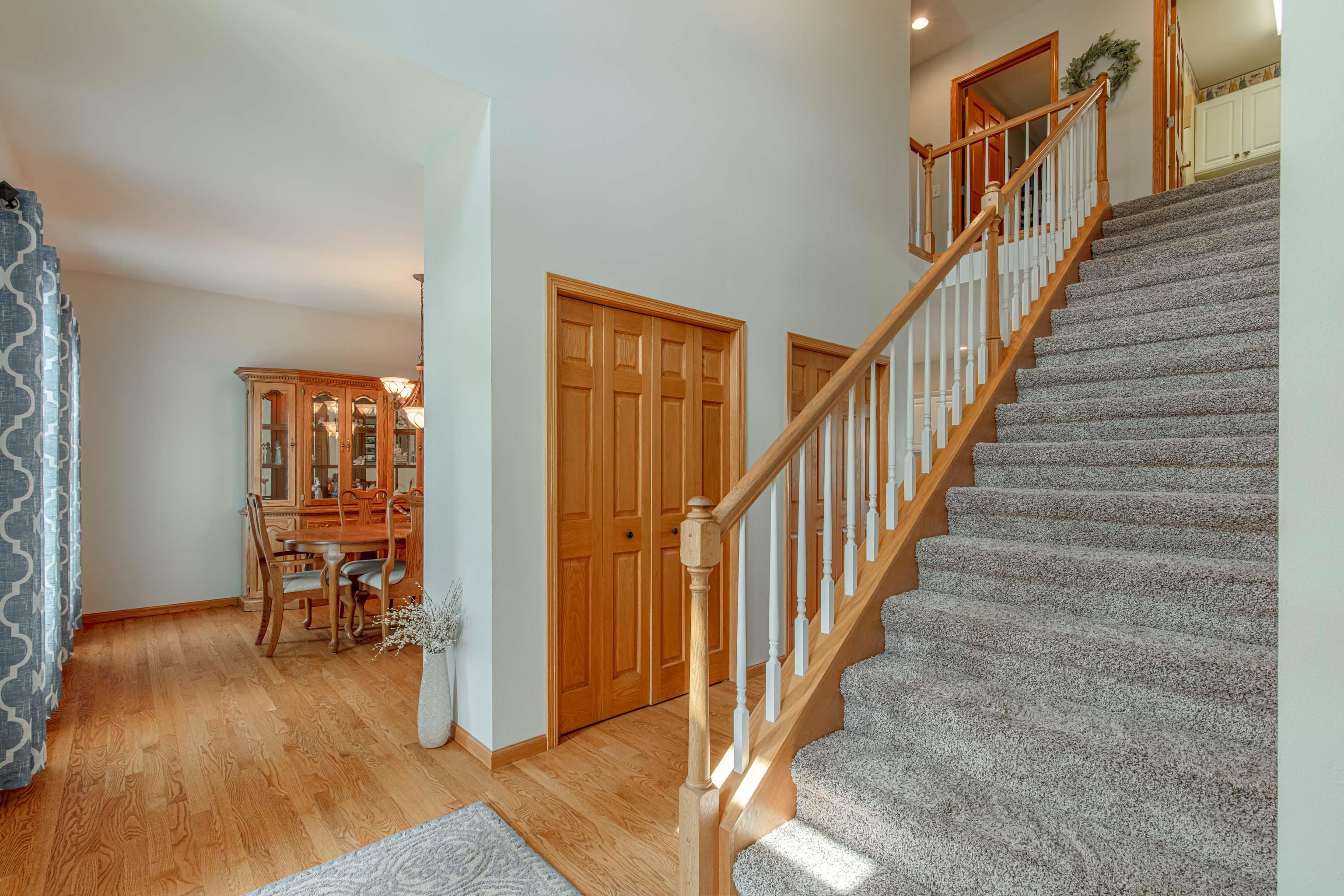 1121 Bluebird Trail
