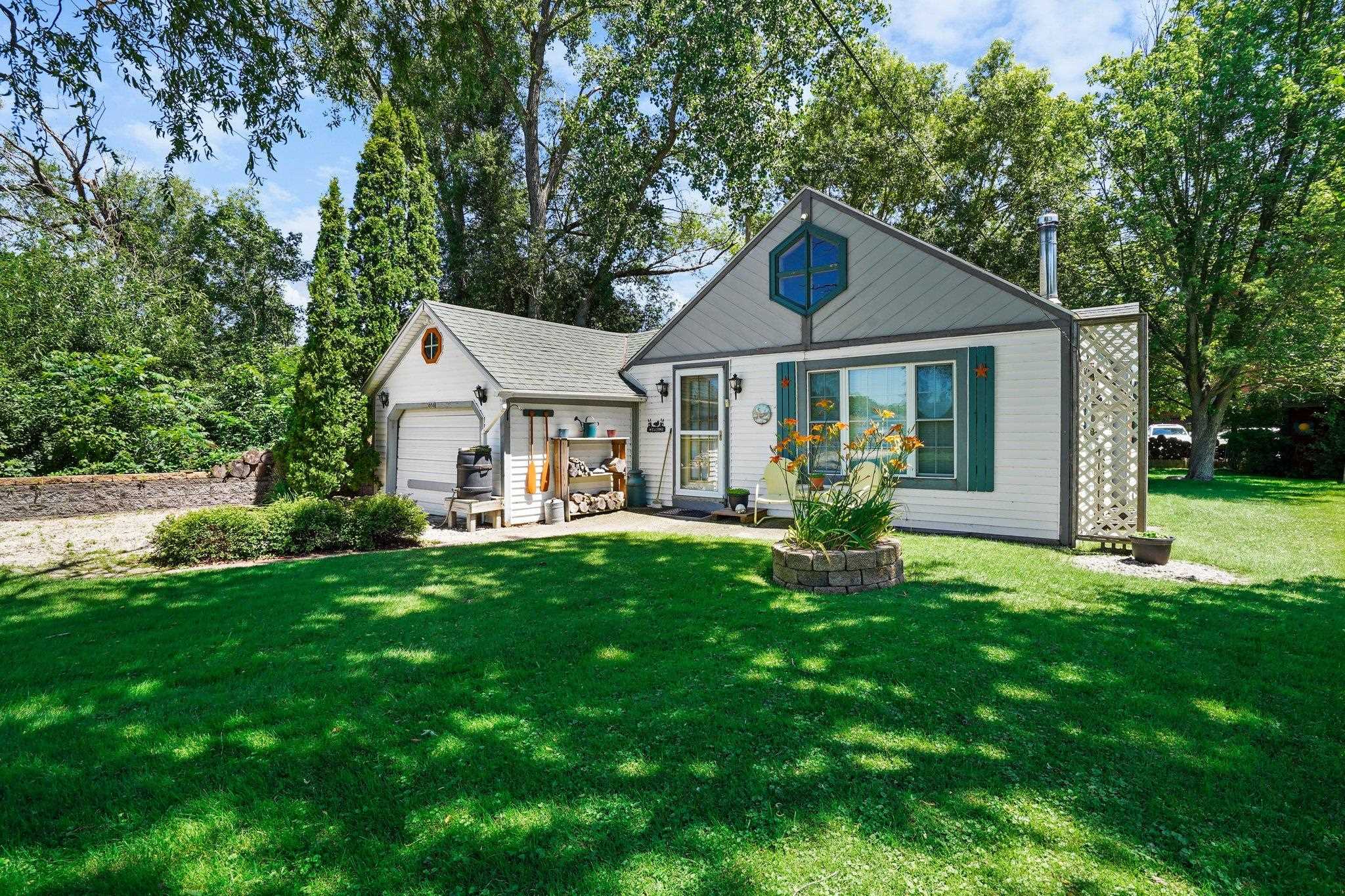 3058 Waucheeta Trail