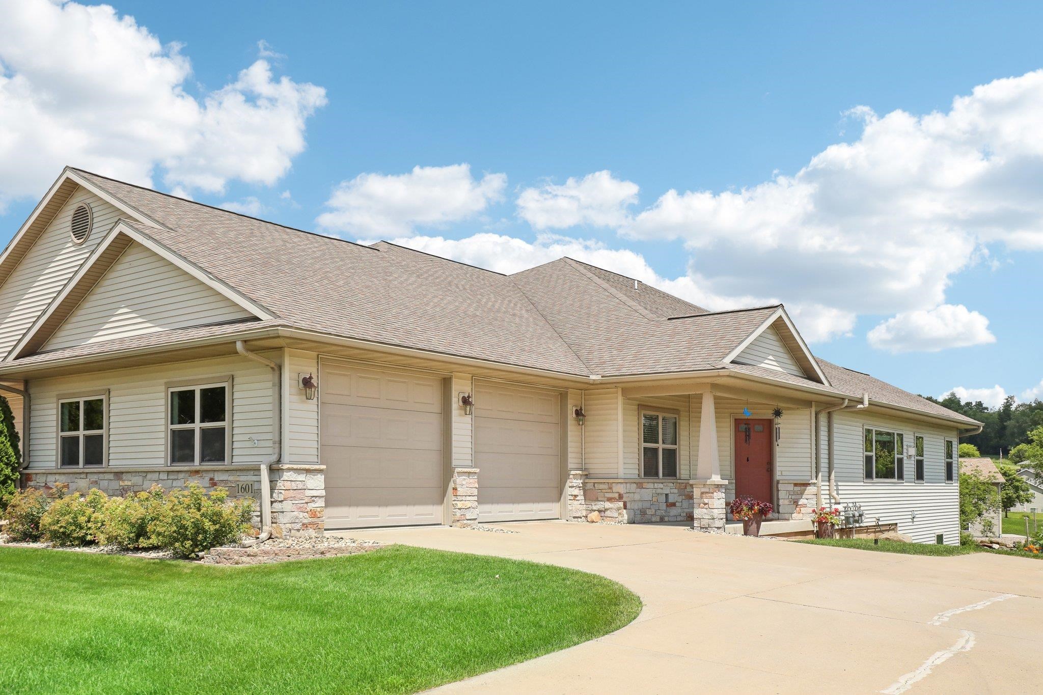 1601 Manassas Drive