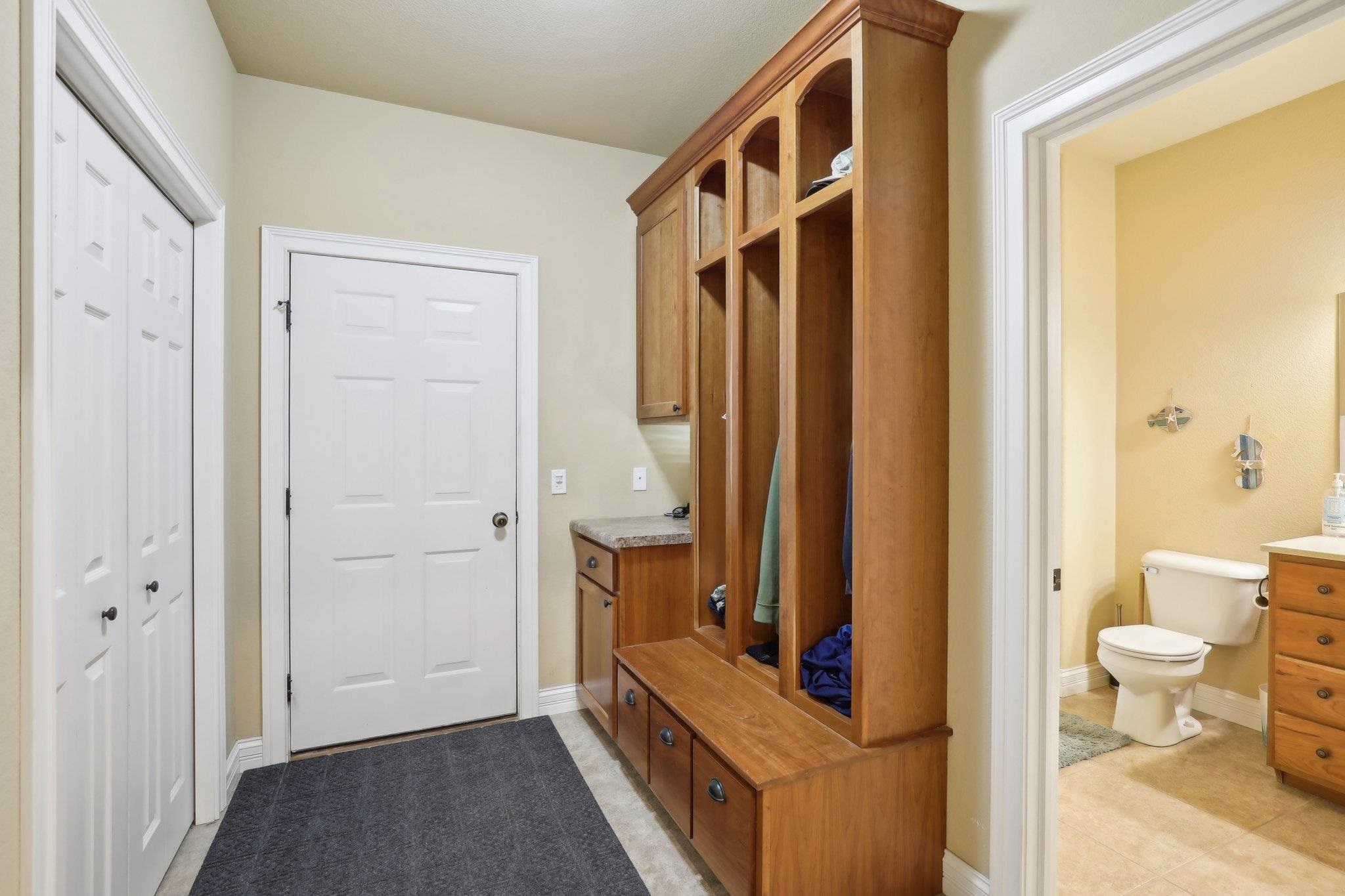 1601 Manassas Drive
