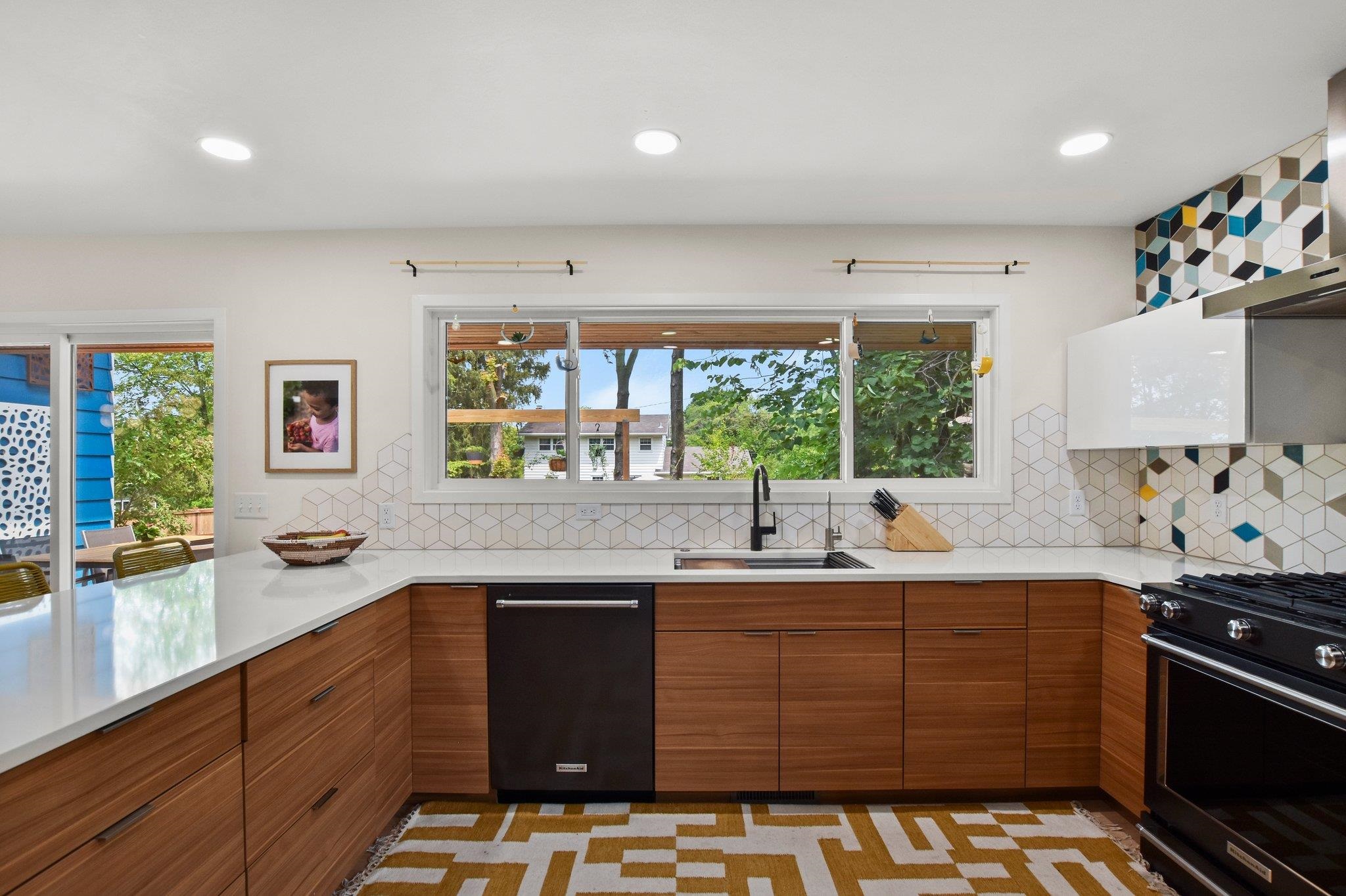 6014 Galley Court