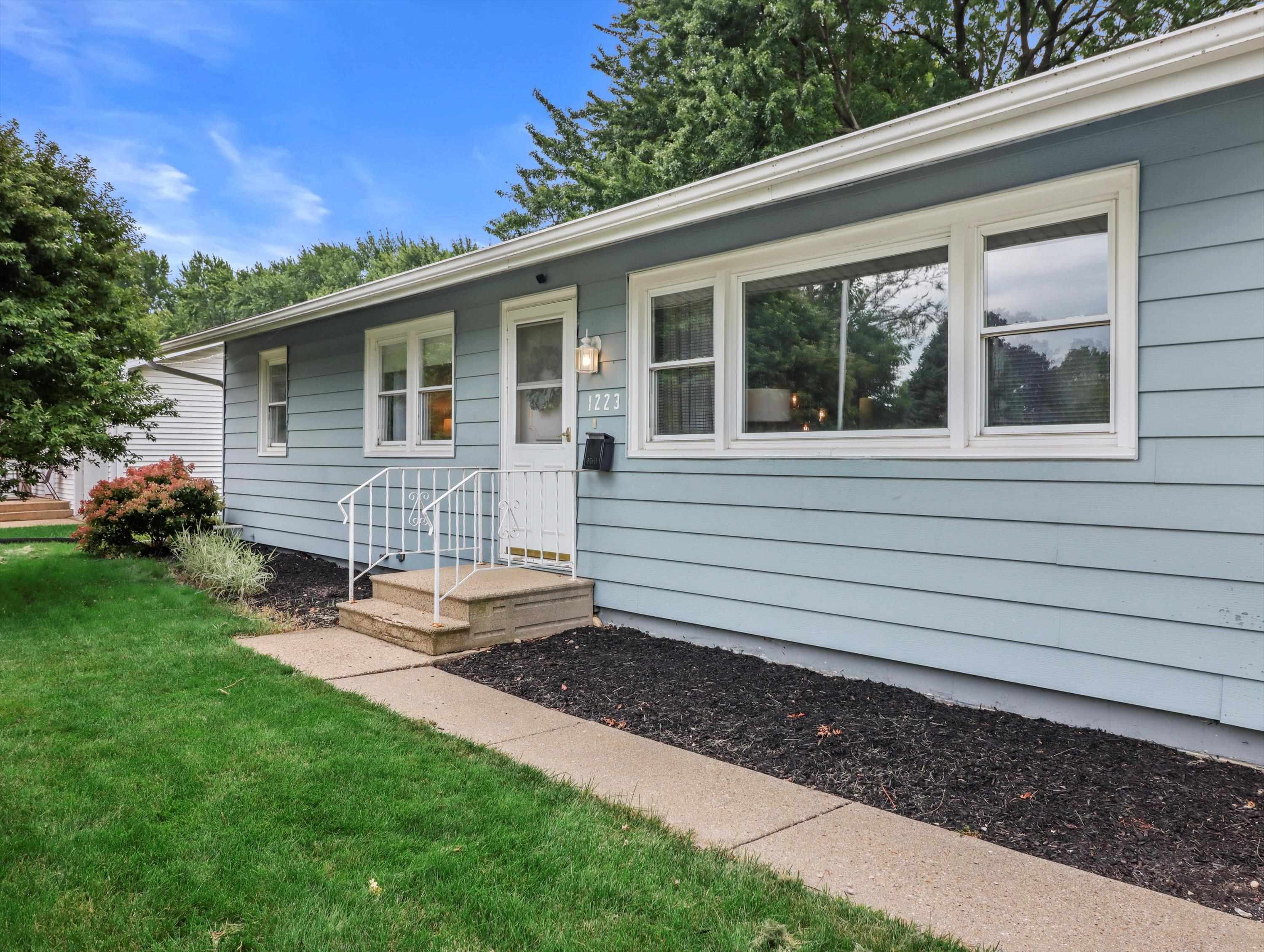 1223 Mayfair Drive