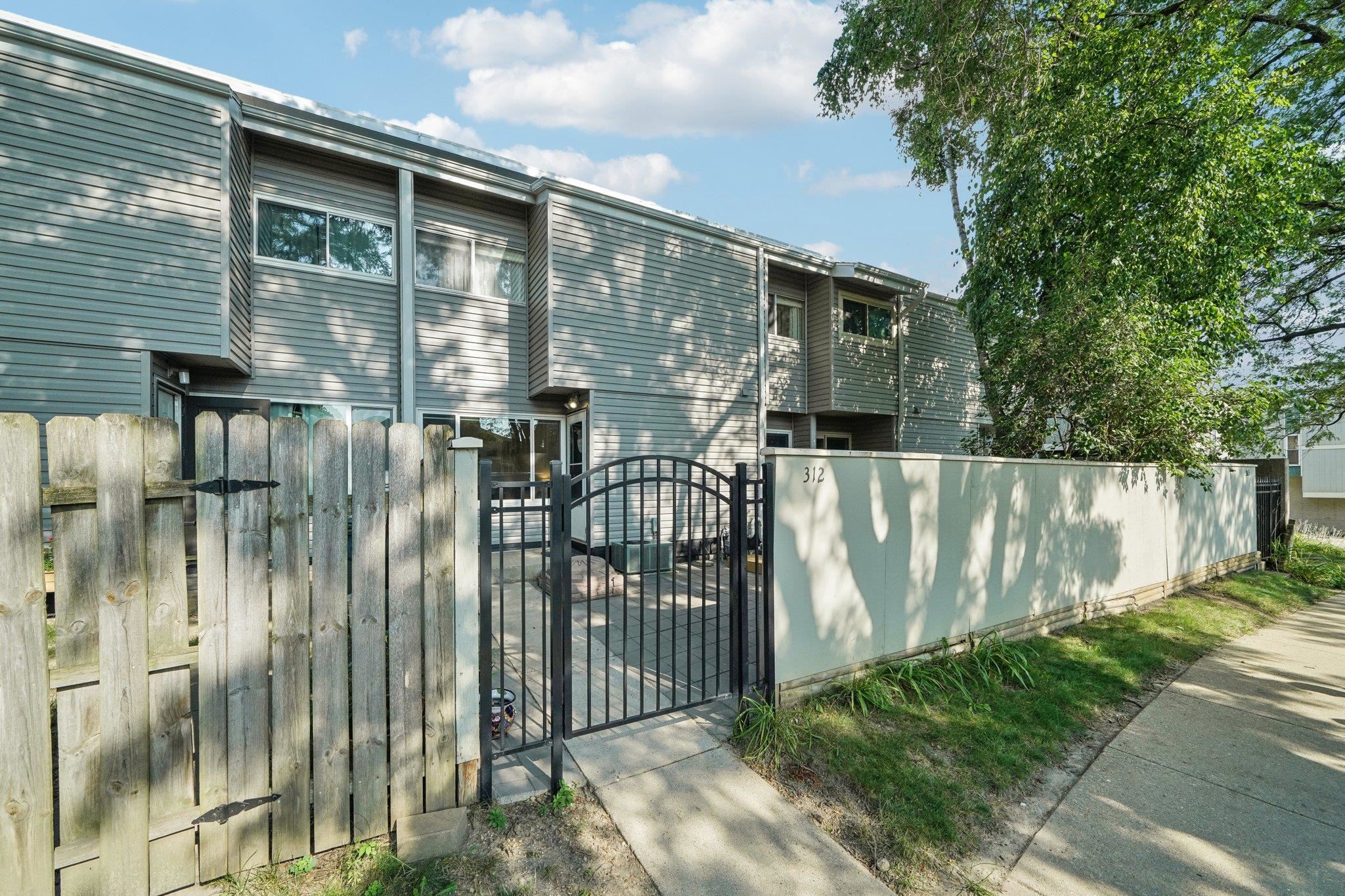 312 East Bluff