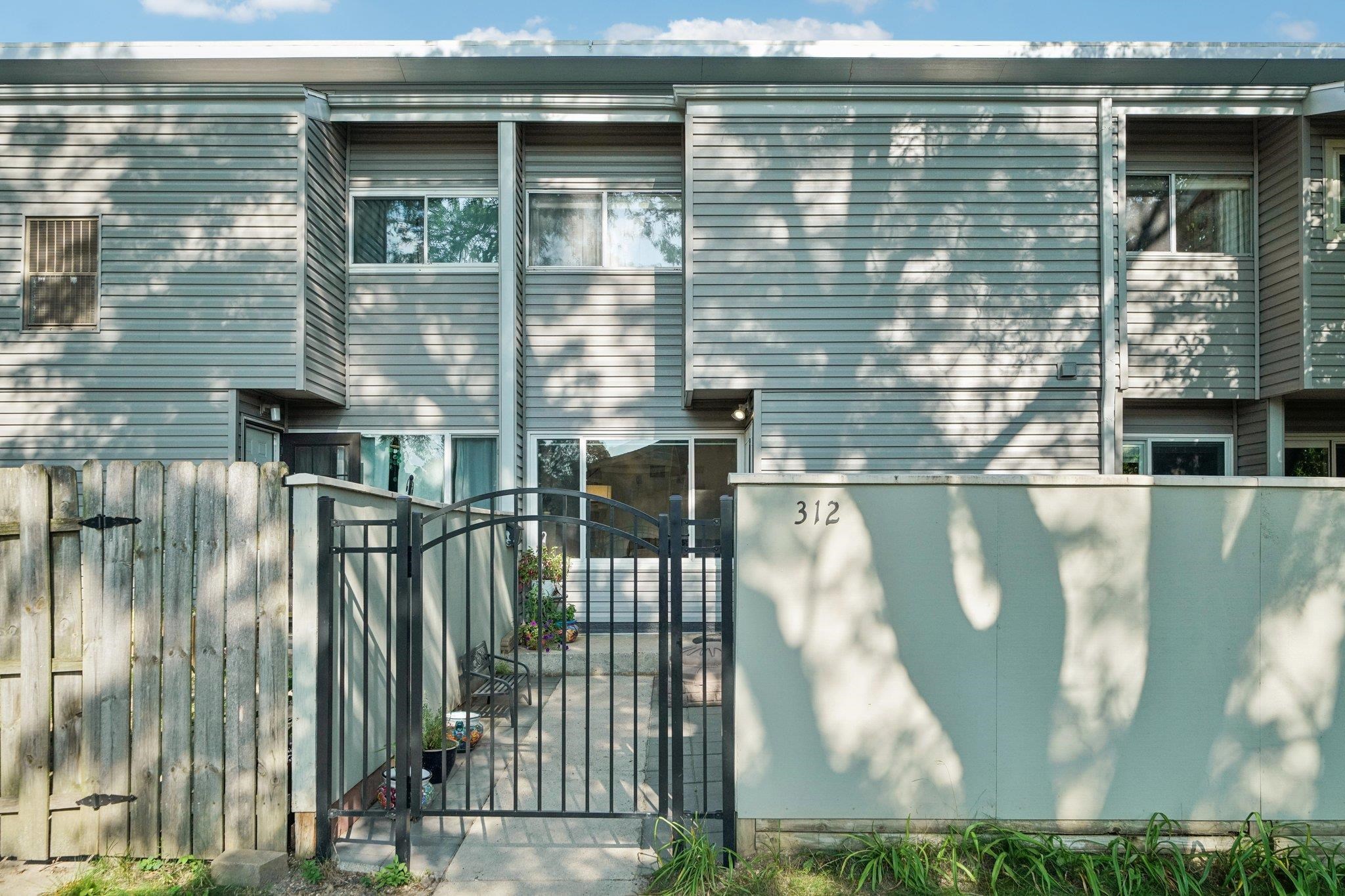 312 East Bluff