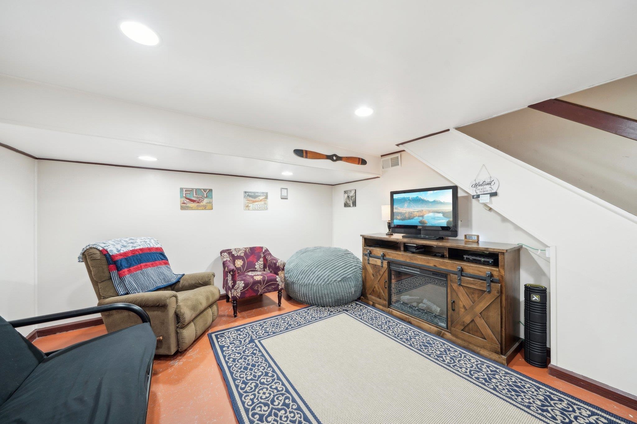 312 East Bluff