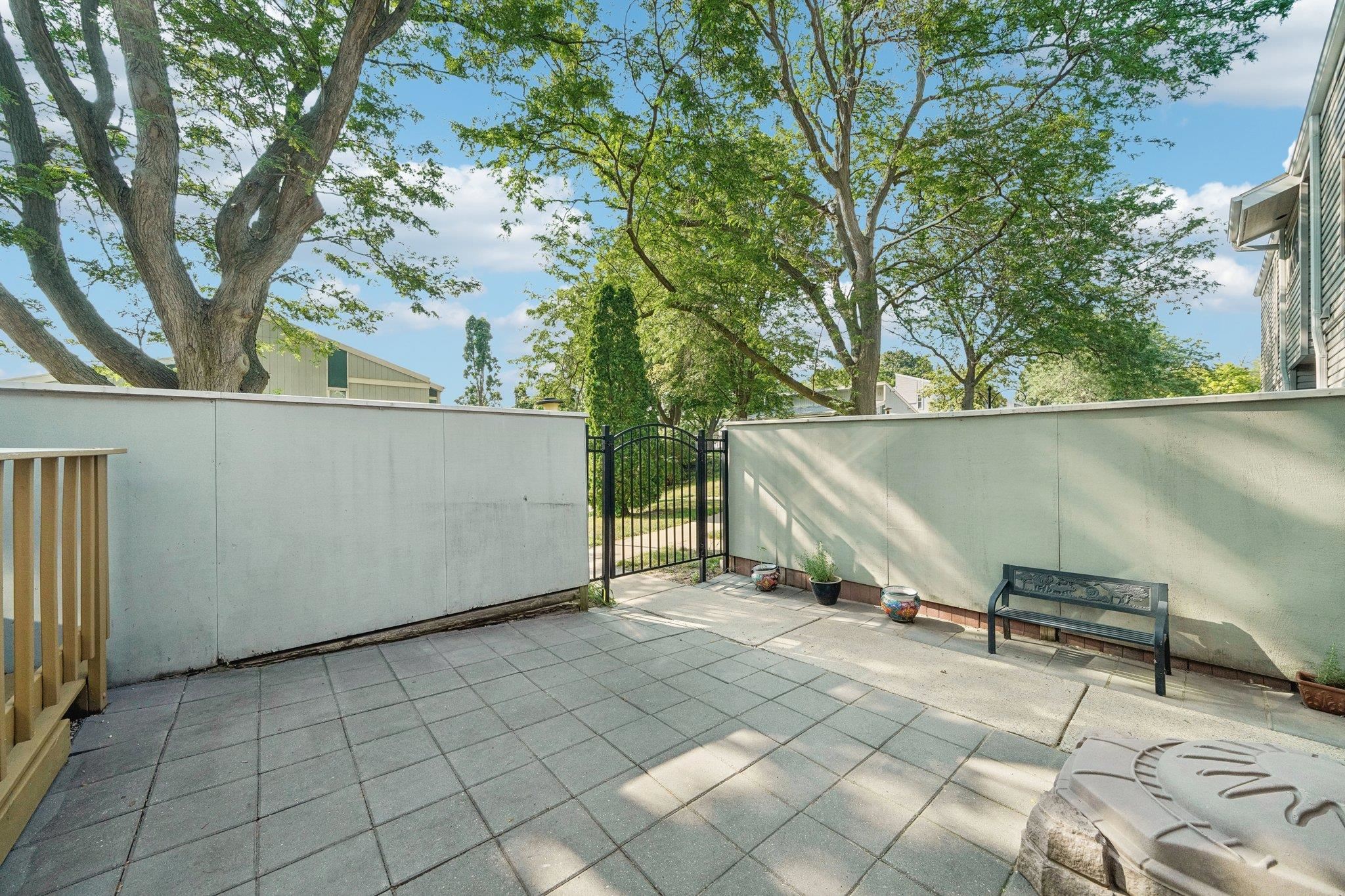 312 East Bluff