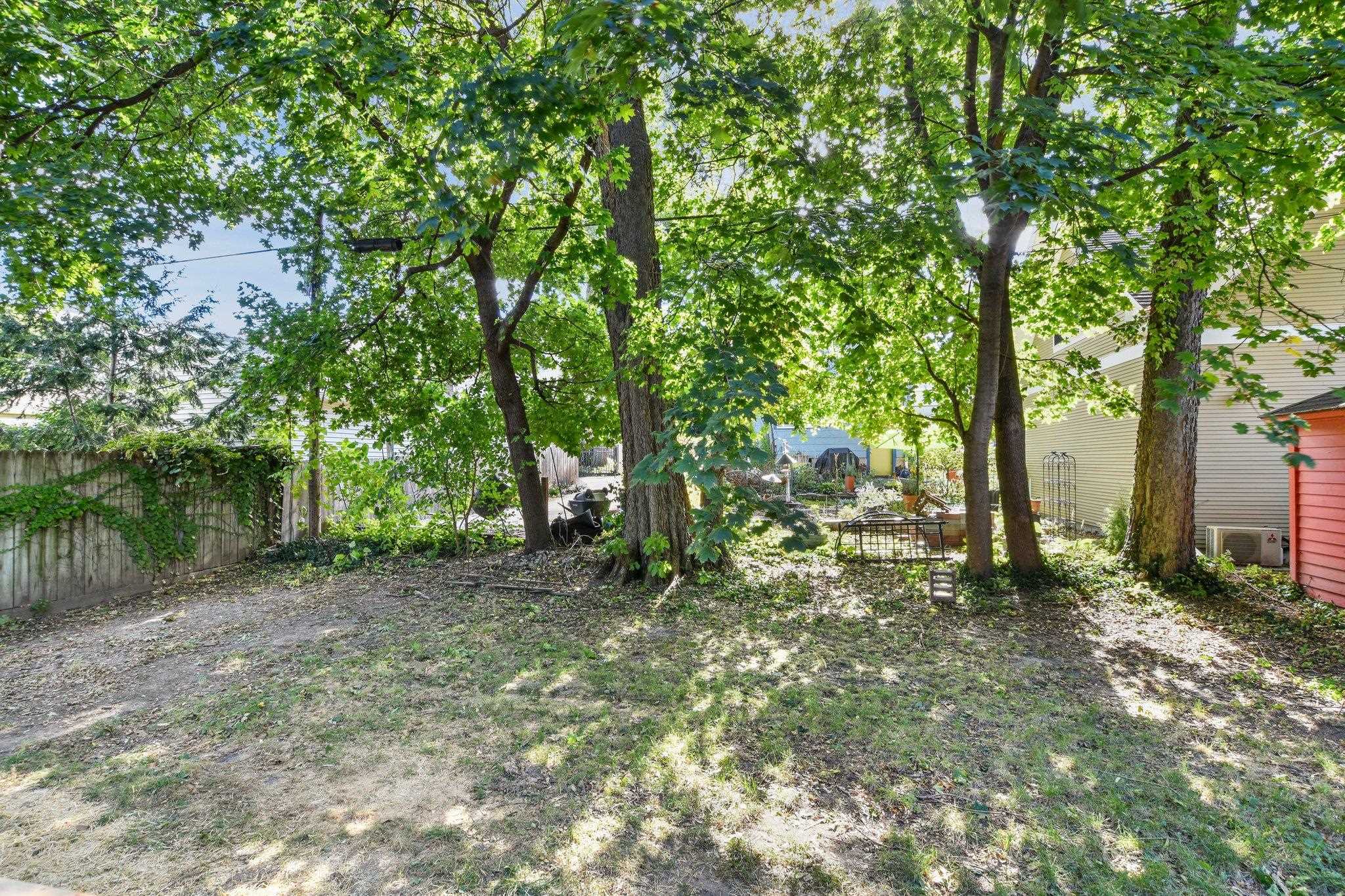 2407 Sommers Avenue
