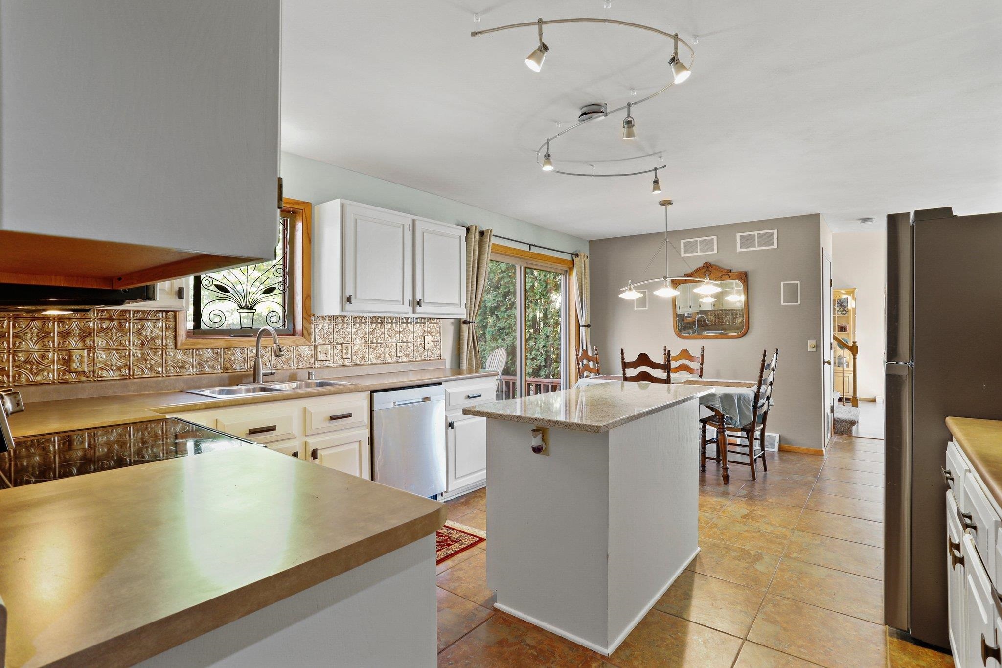 854 Sky Ridge Drive