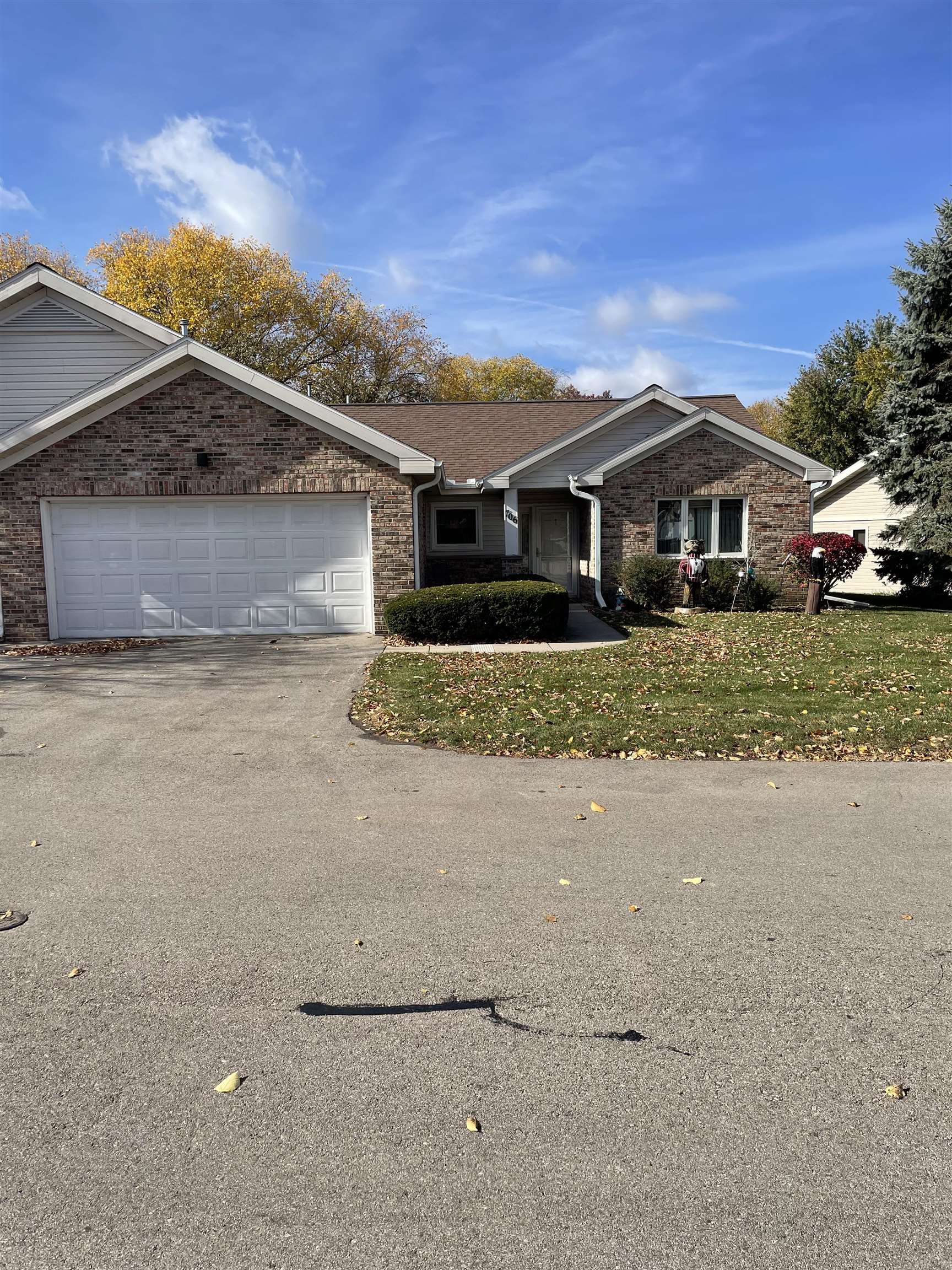 706 Saukdale Way