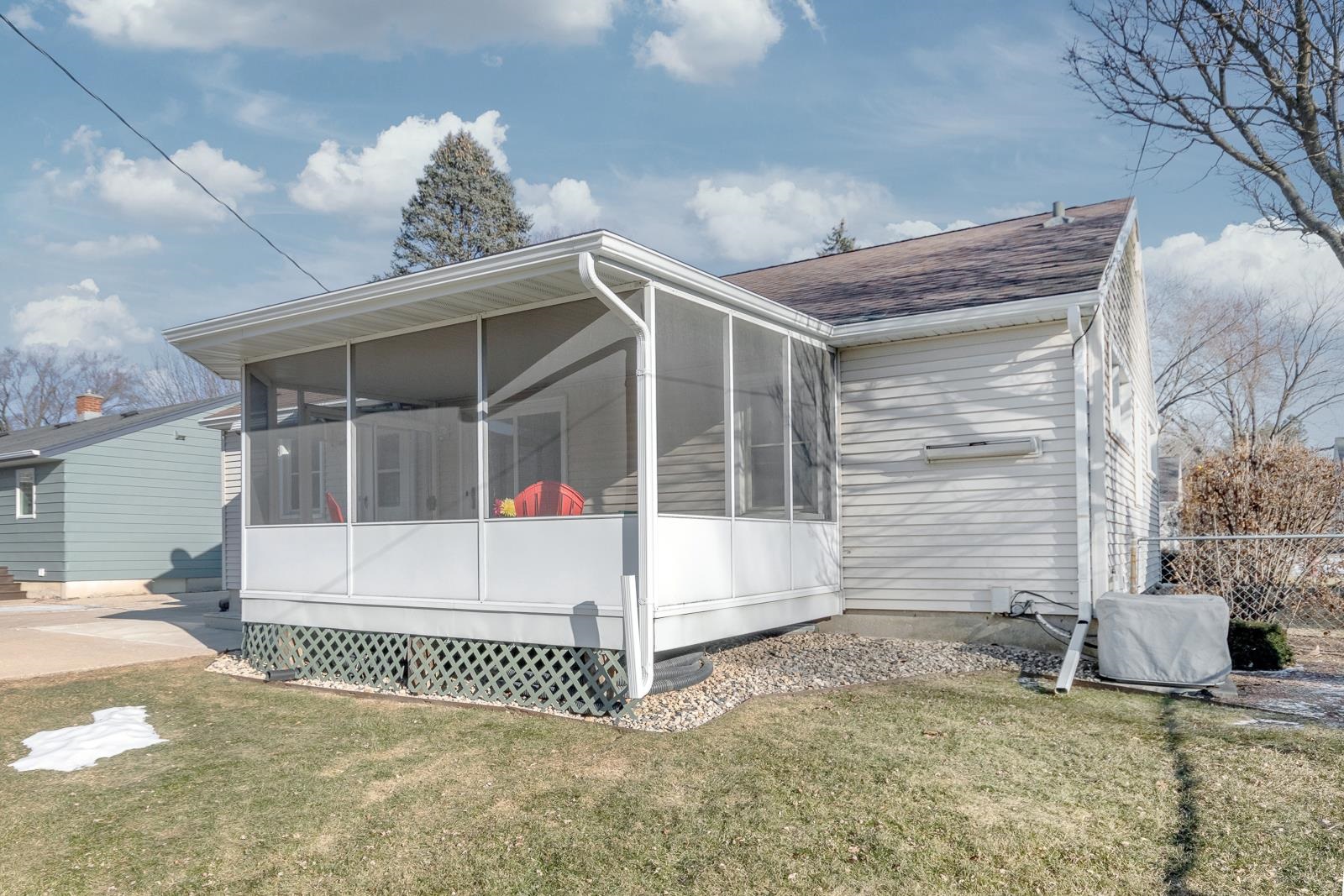 4805 ROIGAN Terrace