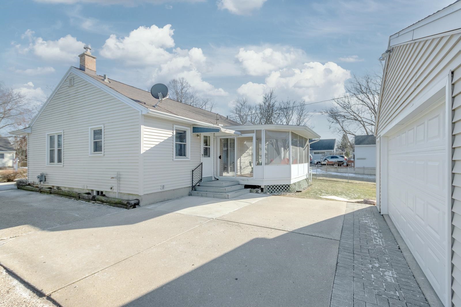 4805 ROIGAN Terrace