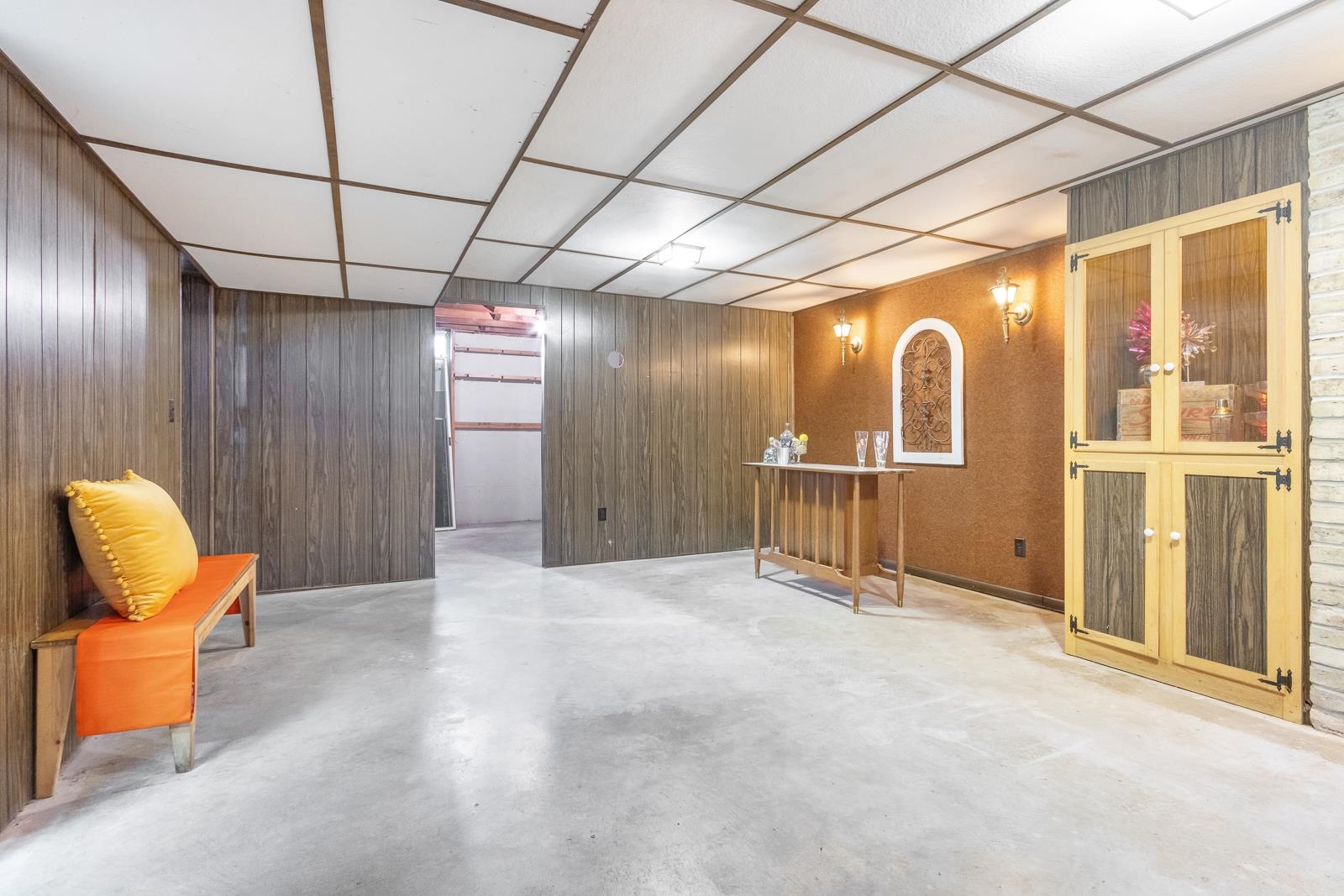 4805 ROIGAN Terrace