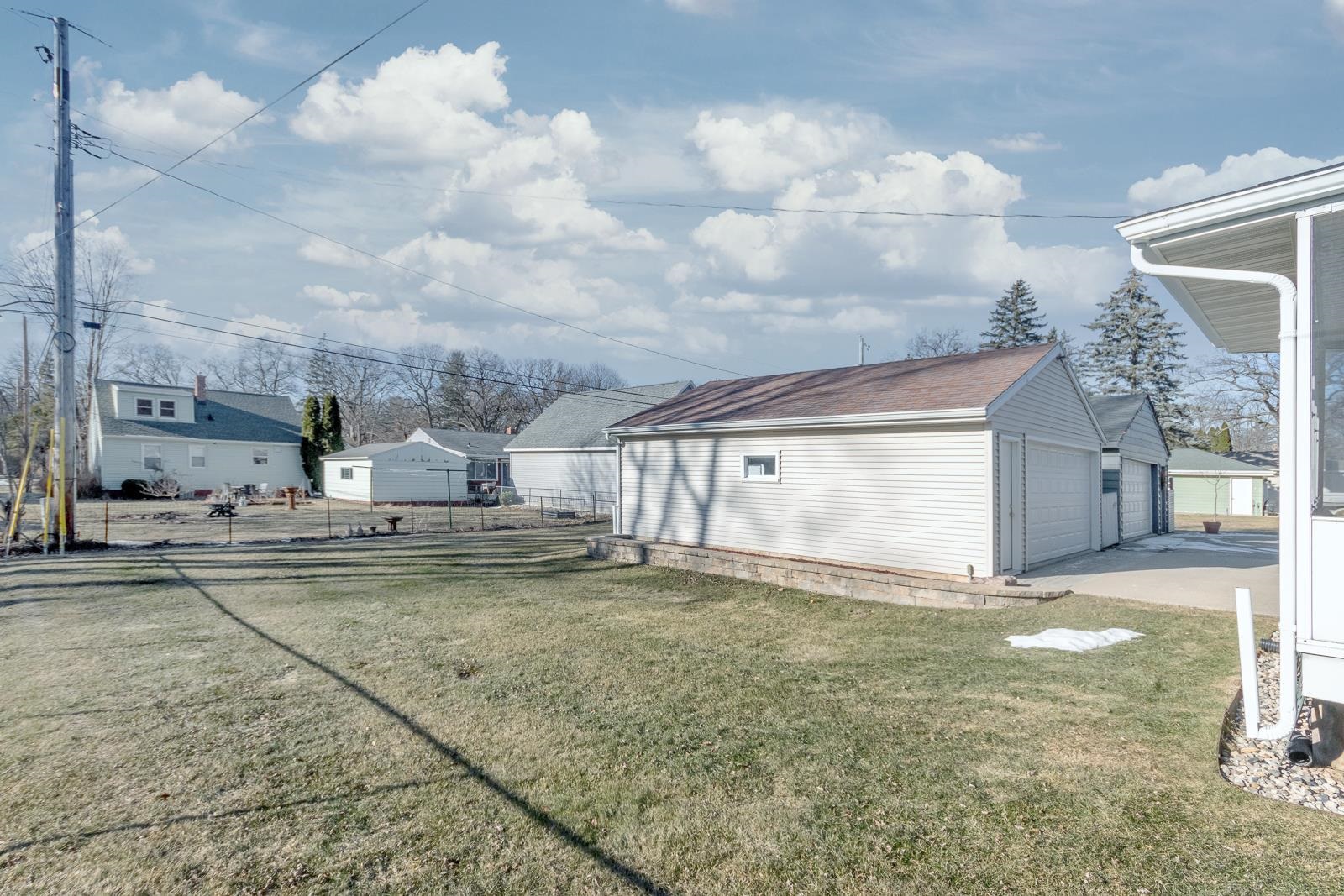 4805 ROIGAN Terrace