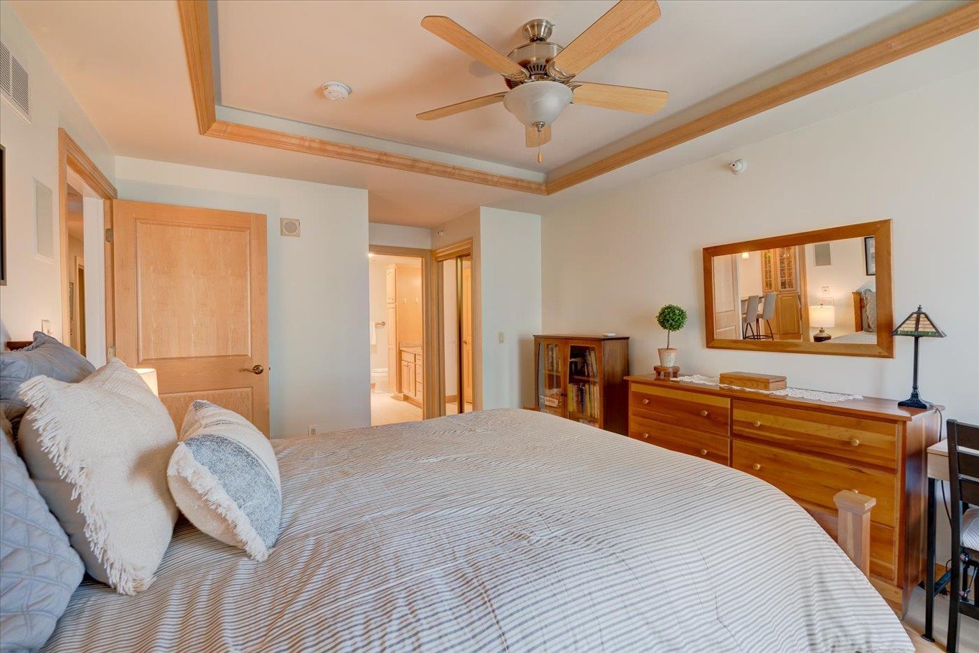 123 W Washington Avenue Unit: 603