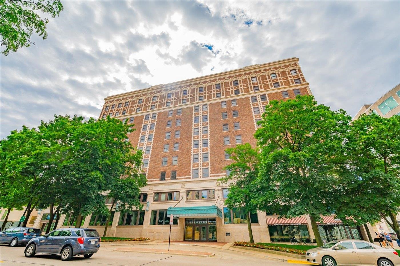 123 W Washington Avenue Unit: 603