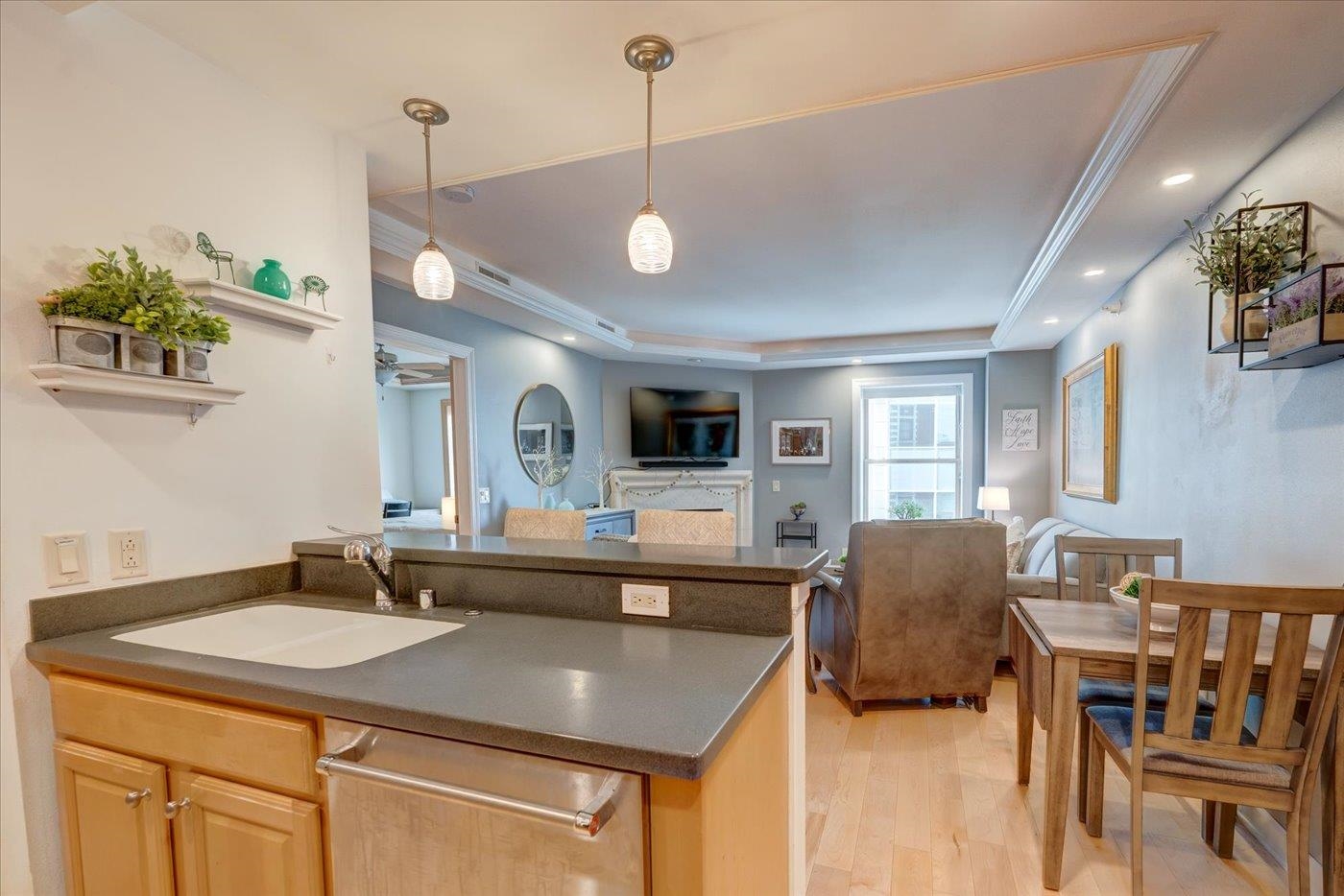 123 W Washington Avenue Unit: 603