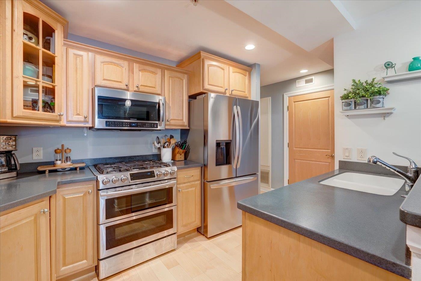 123 W Washington Avenue Unit: 603