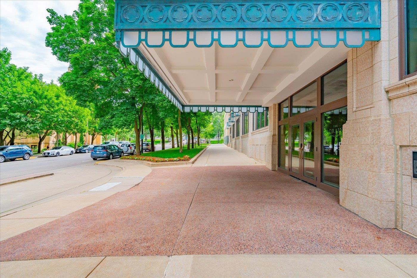 123 W Washington Avenue Unit: 603