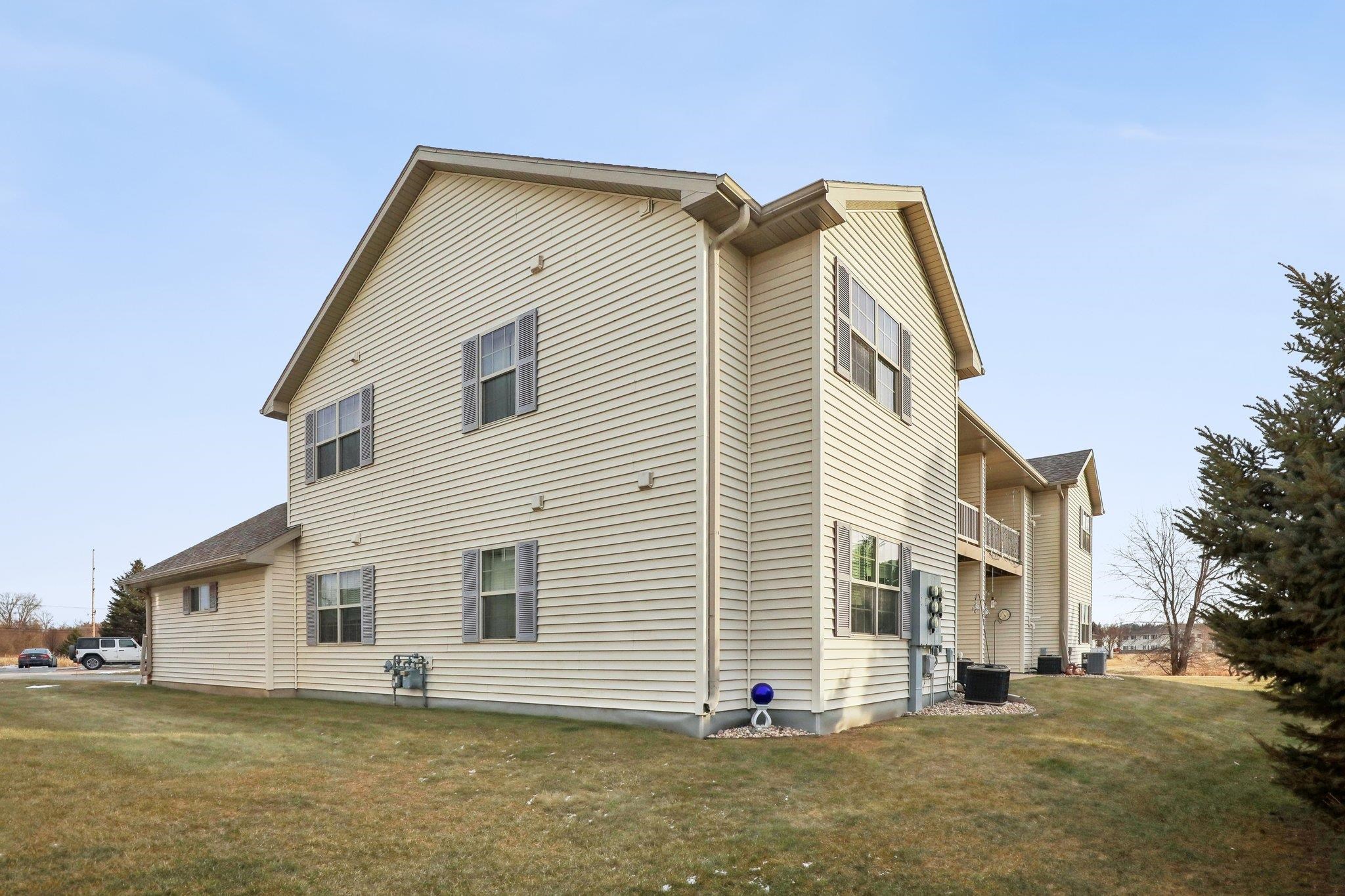 512 River Road 4